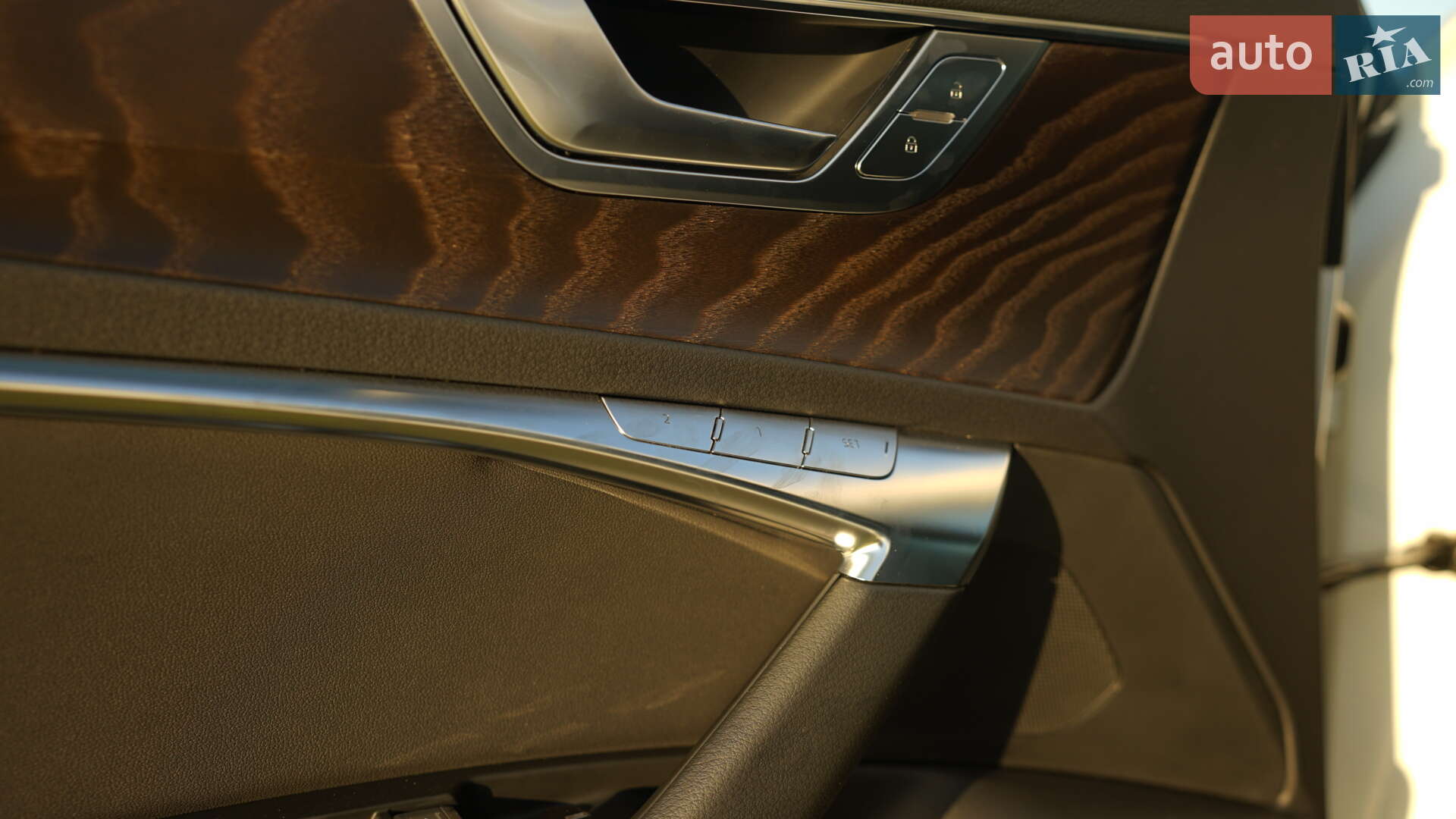 Audi A6 2019 VIN WAUD8AF22KN130874 фото оголошення 3 з 13