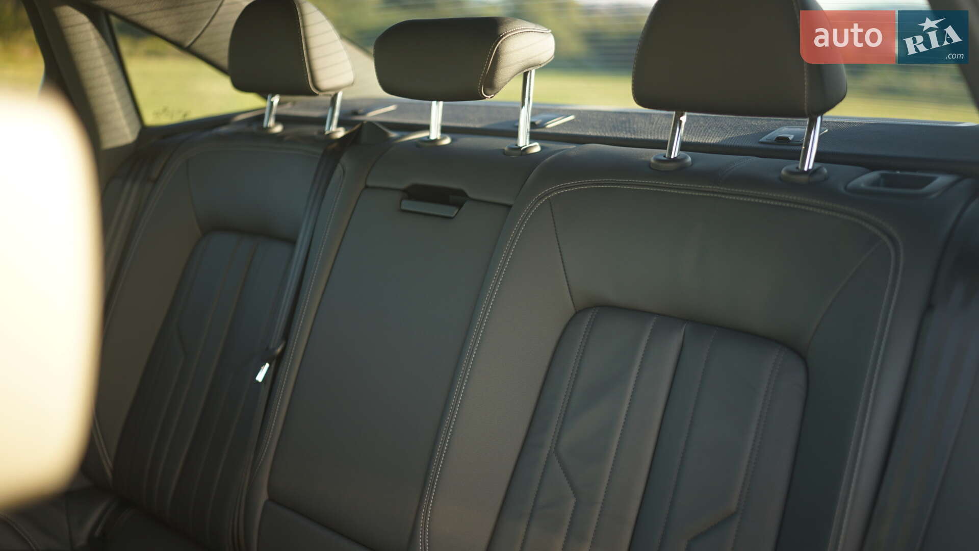 Audi A6 2019 VIN WAUD8AF22KN130874 фото оголошення 11 з 13