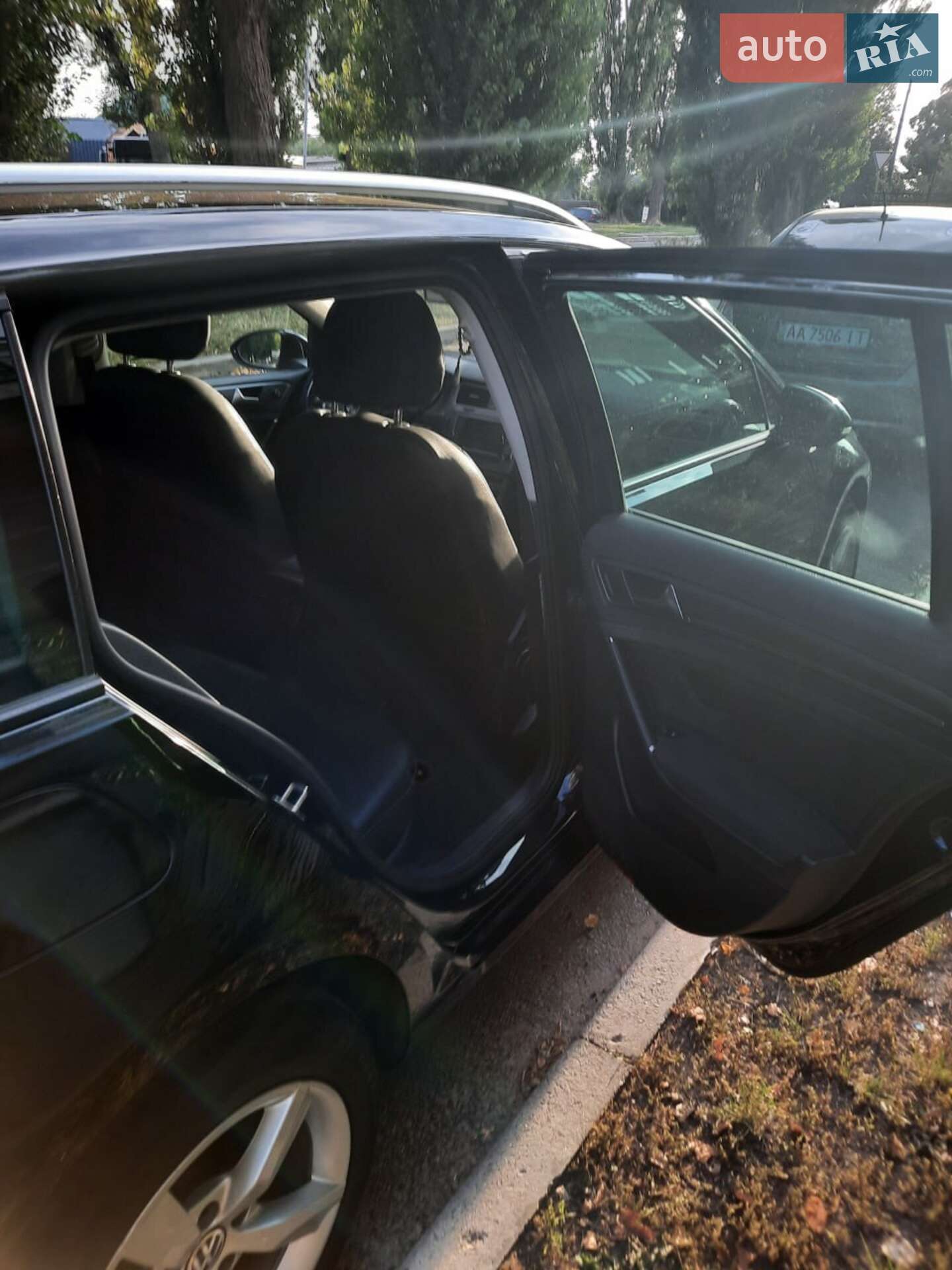Volkswagen Golf 2015 VIN WVWZZZAUZFP610991 фото оголошення 9 з 19
