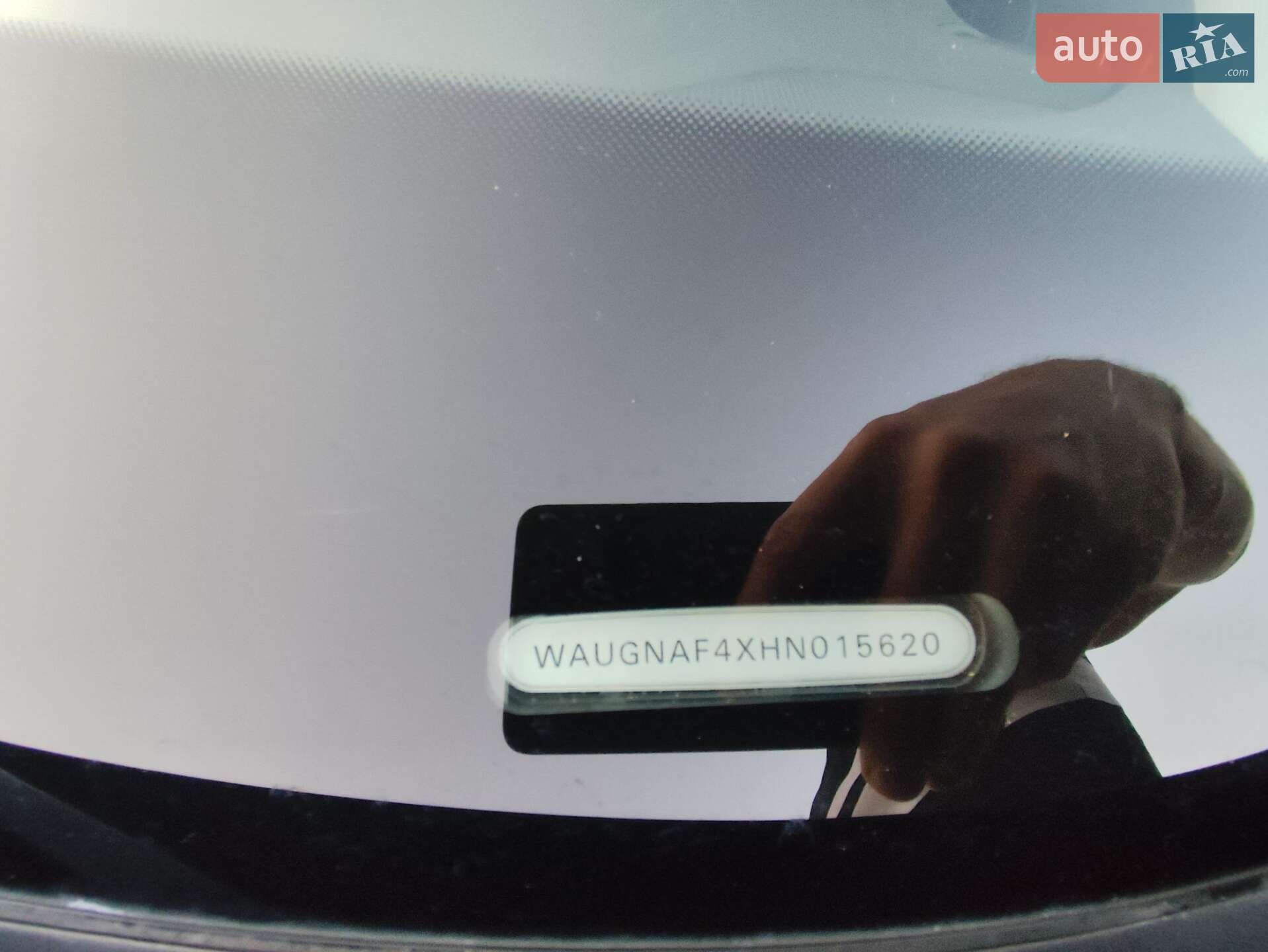 Audi A4 2017 VIN WAUGNAF4XHN015620 фото оголошення 10 з 40