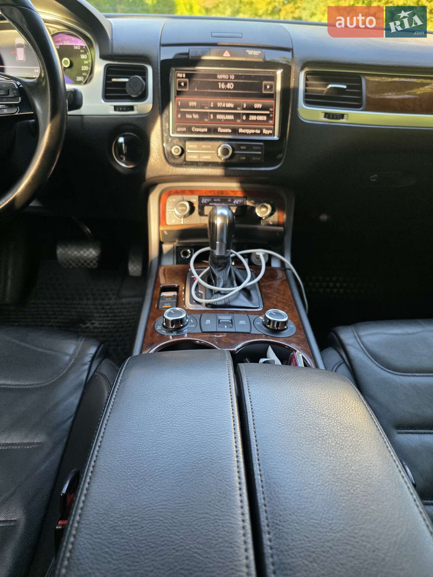 Volkswagen Touareg 2012 VIN WVGZZZ7PZCD060876 фото оголошення 9 з 16
