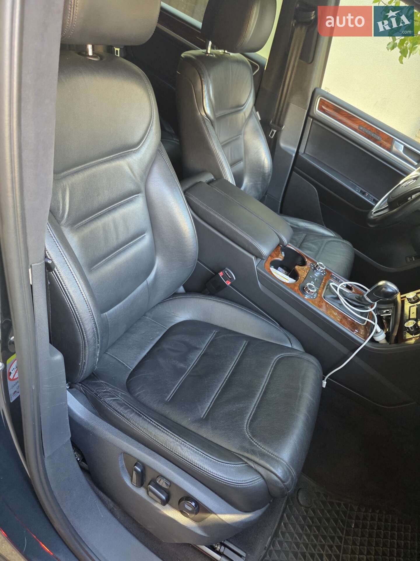 Volkswagen Touareg 2012 VIN WVGZZZ7PZCD060876 фото оголошення 12 з 16