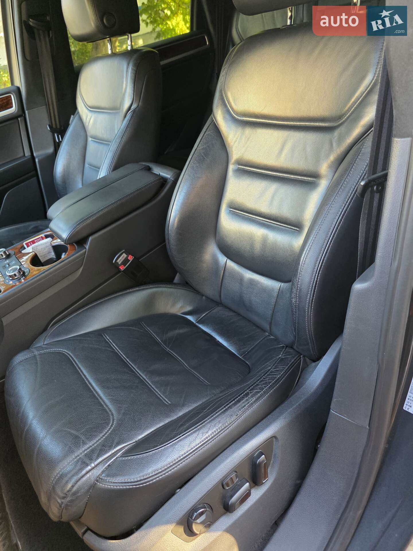 Volkswagen Touareg 2012 VIN WVGZZZ7PZCD060876 фото оголошення 13 з 16