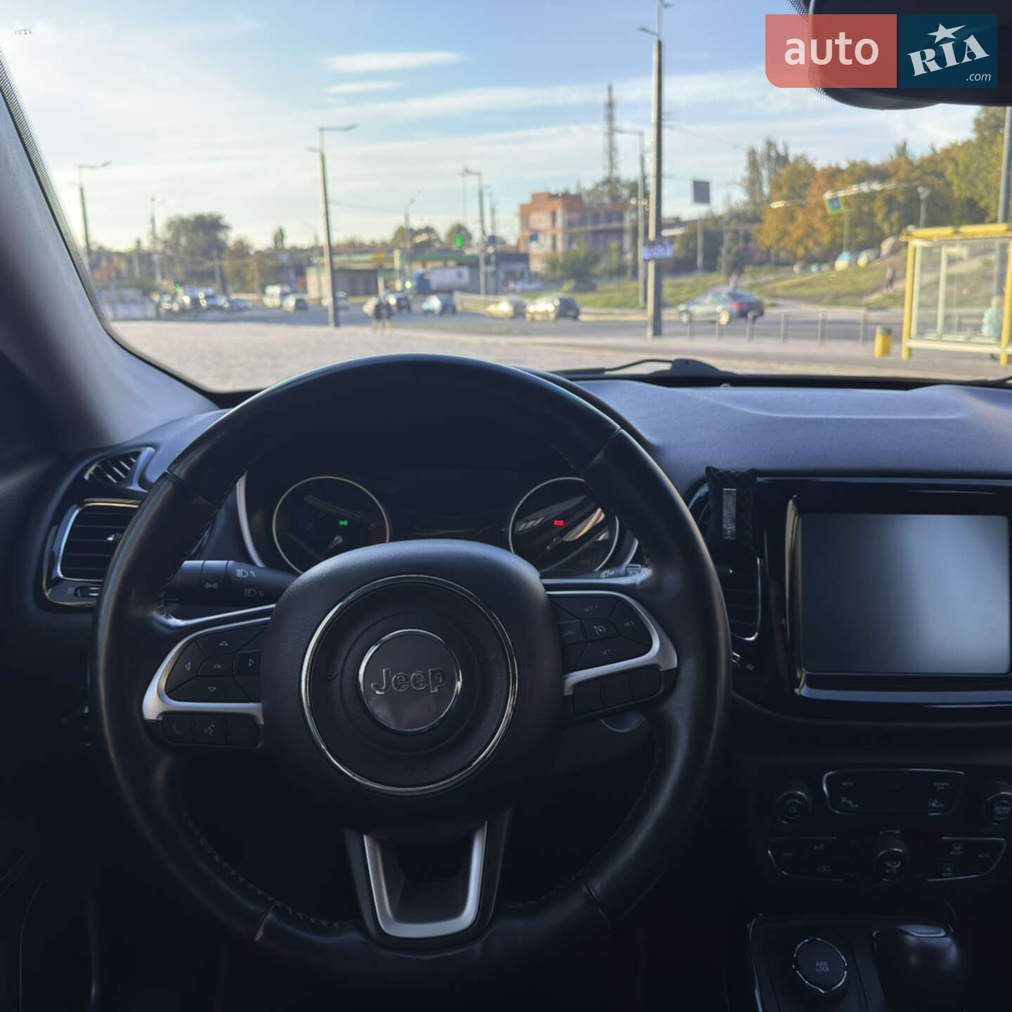Jeep Compass 2018 VIN 3C4NJDCB3JT340884 фото оголошення 10 з 17