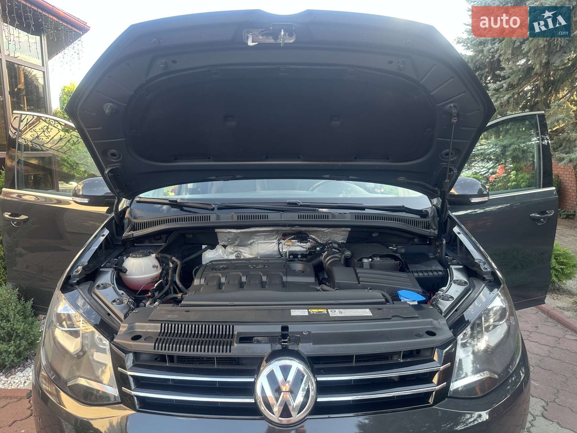 Volkswagen Sharan 2017 VIN WVWZZZ7NZJV006602 фото оголошення 40 з 41