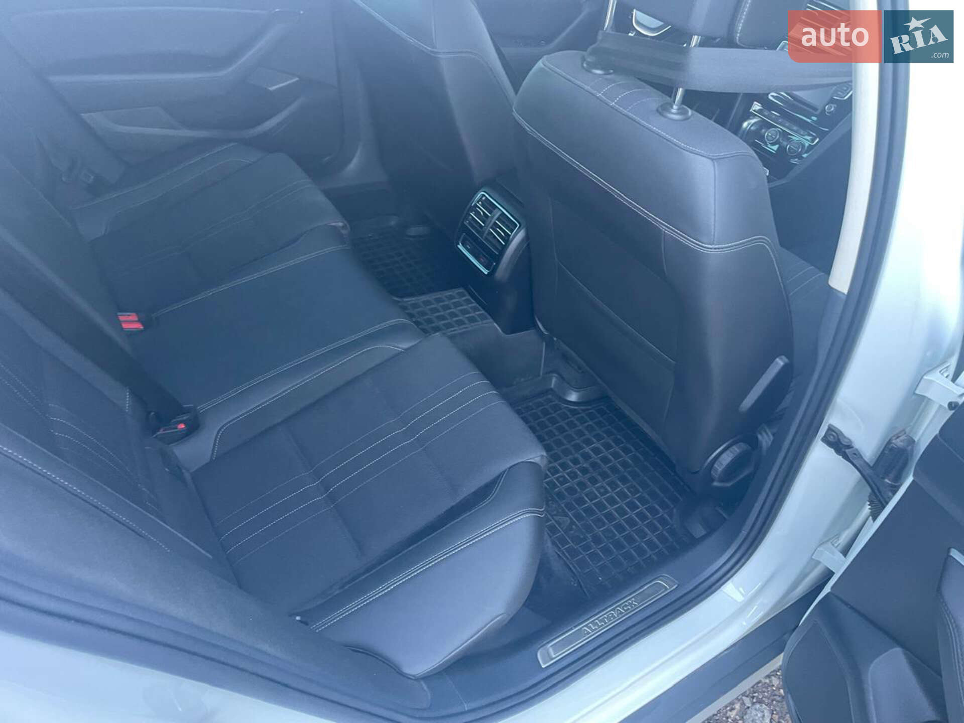 Volkswagen Passat Alltrack 2016 VIN WVWZZZ3CZGE179192 фото оголошення 23 з 39