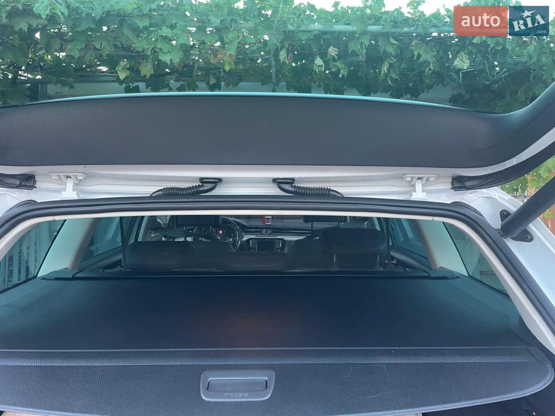 Volkswagen Passat Alltrack 2016 VIN WVWZZZ3CZGE179192 фото оголошення 28 з 39