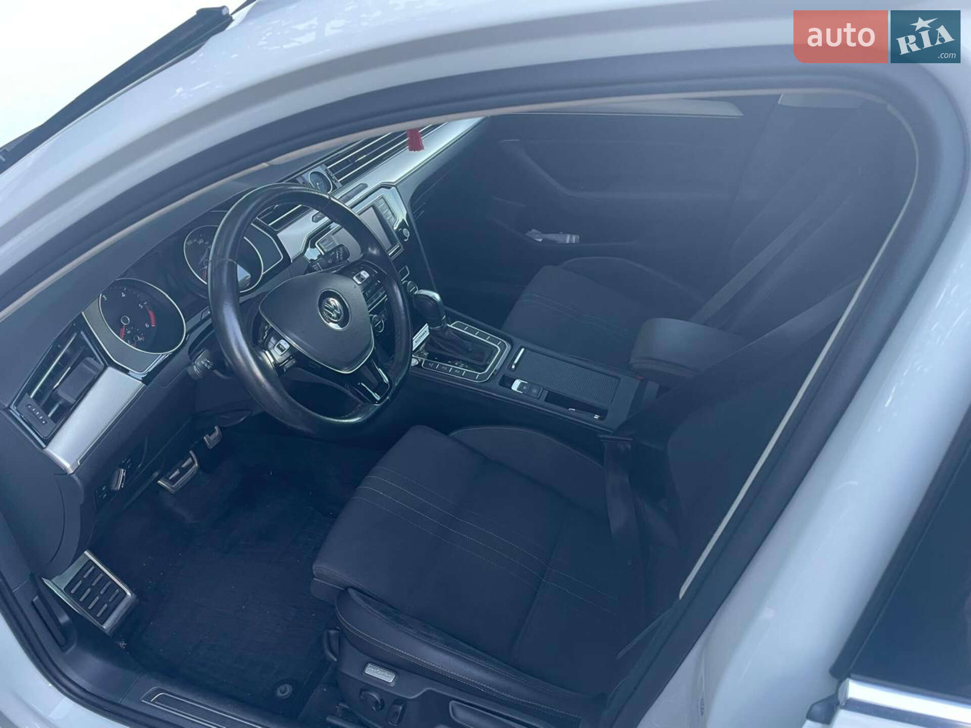 Volkswagen Passat Alltrack 2016 VIN WVWZZZ3CZGE179192 фото оголошення 31 з 39