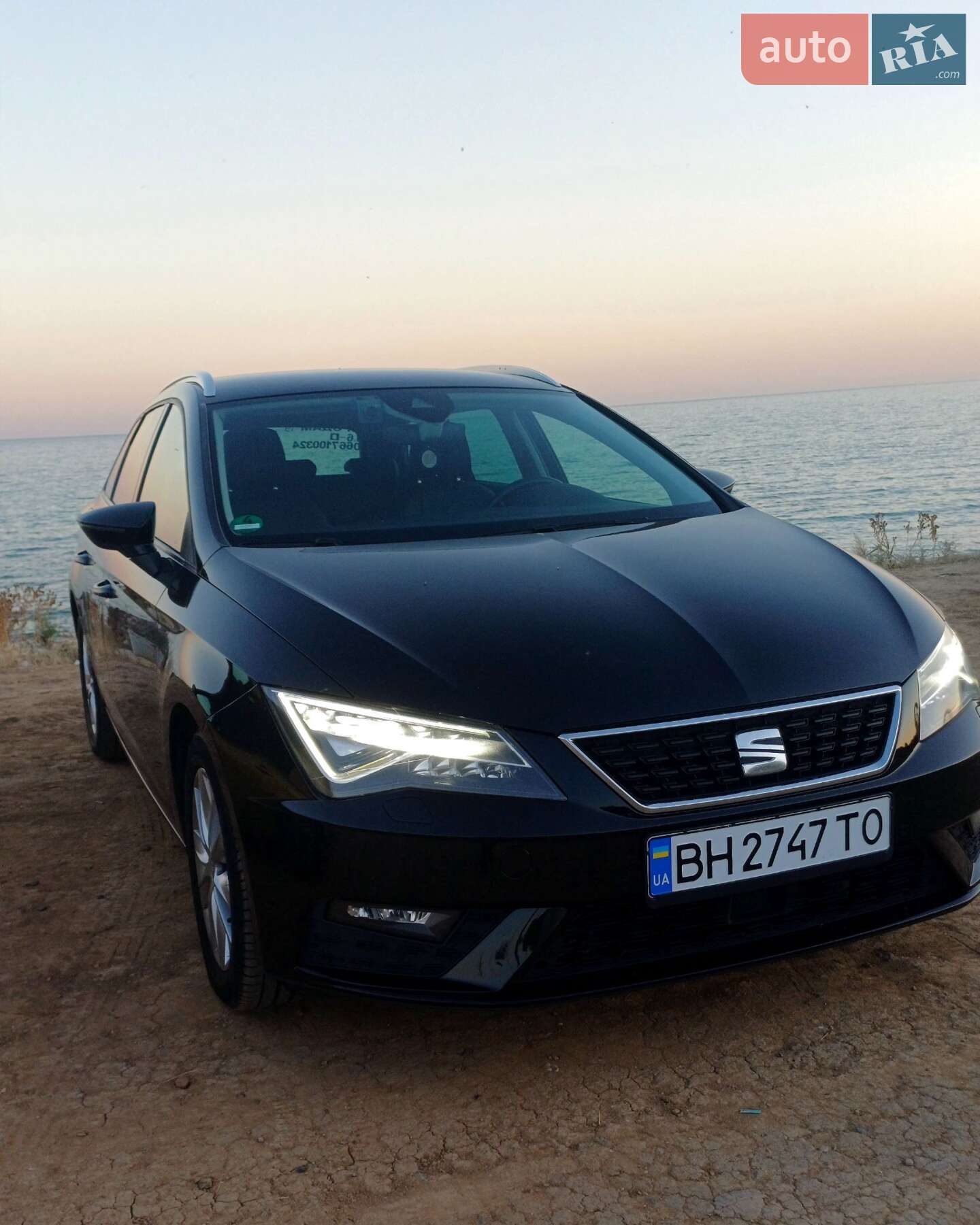 SEAT Leon 2019 VIN VSSZZZ5FZKR115141 фото оголошення 2 з 34