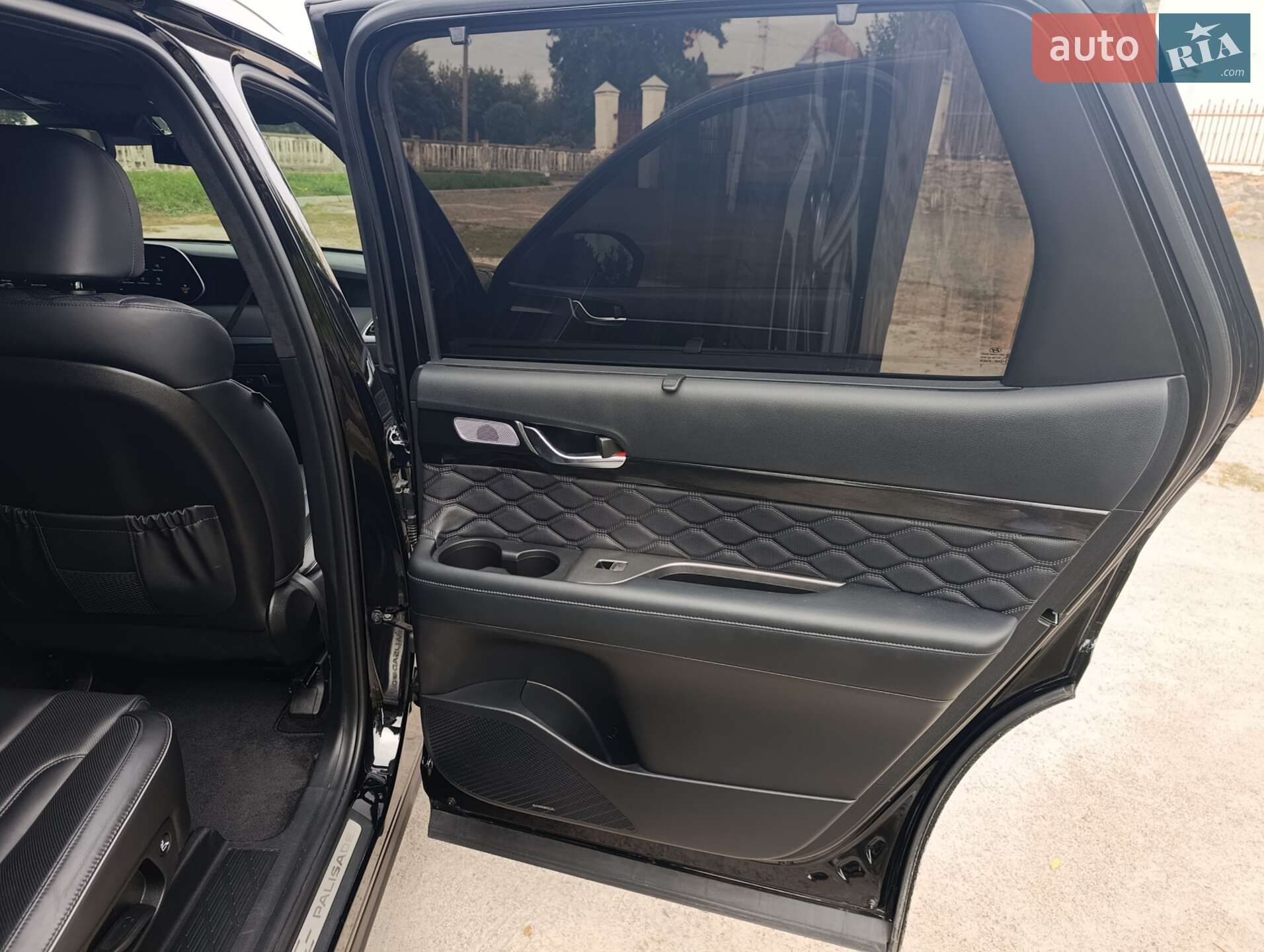 Hyundai Palisade 2020 VIN KMHR581ABMU208192 фото оголошення 6 з 75