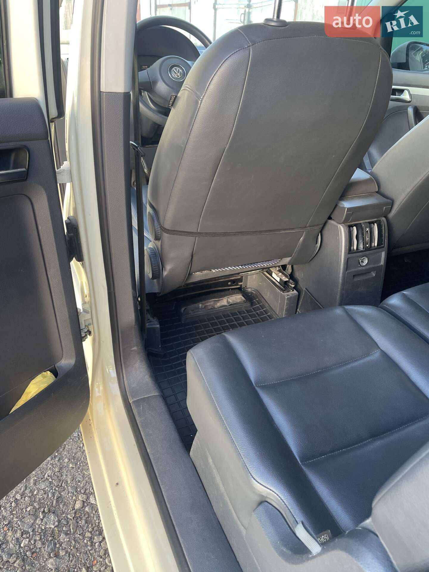Volkswagen Touran 2013 VIN WVGZZZ1TZEW021969 фото оголошення 26 з 38