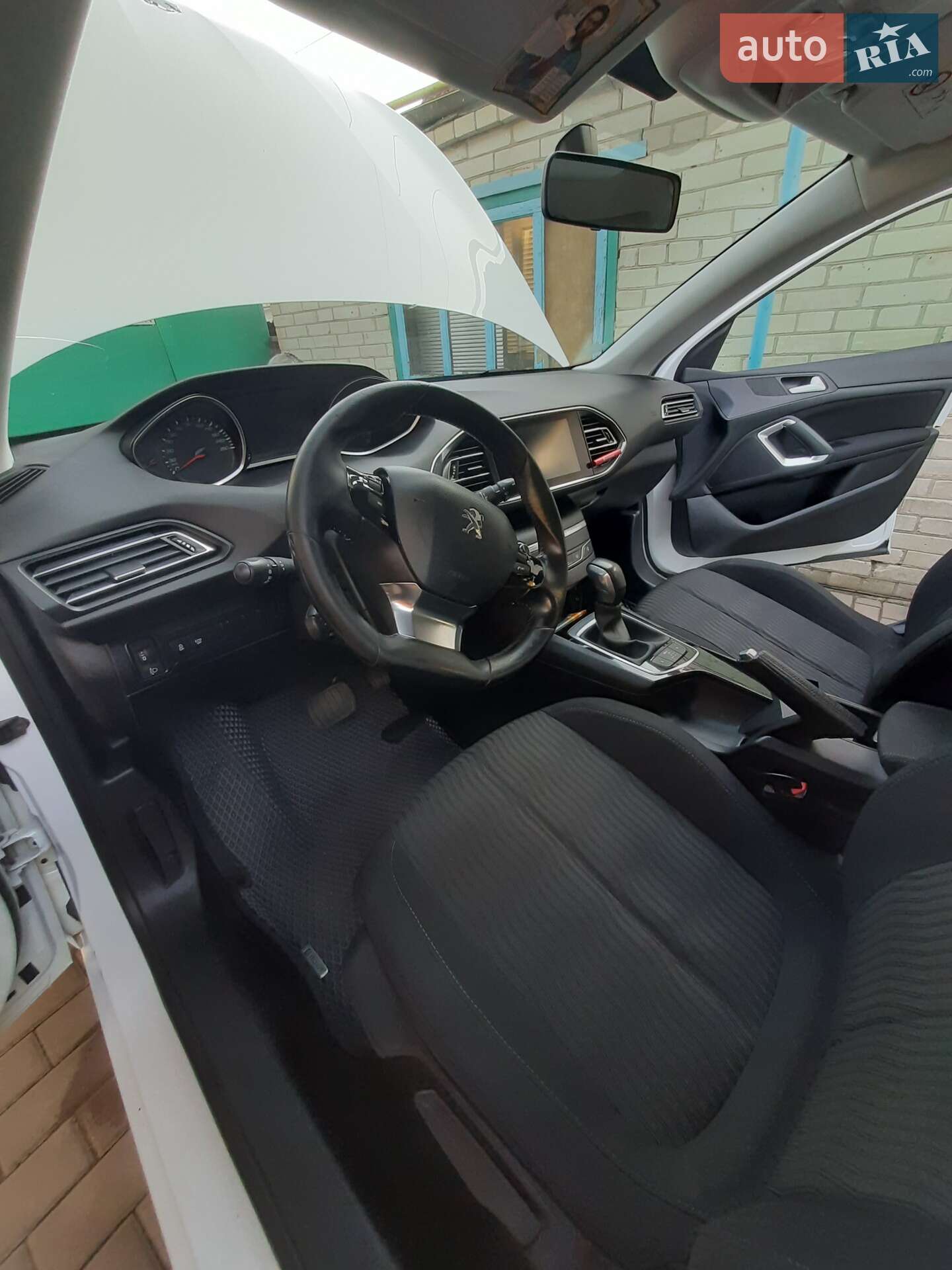 Peugeot 308 2015 VIN VF3LCBHZWFS175733 фото оголошення 10 з 39