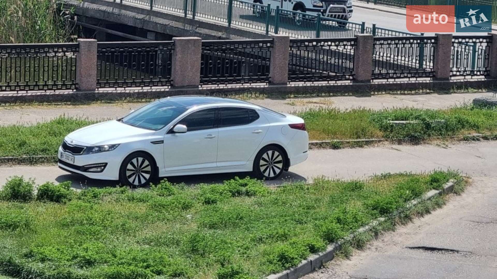Kia Optima 2012 VIN KNAGN412BC5272503 фото оголошення 14 з 18
