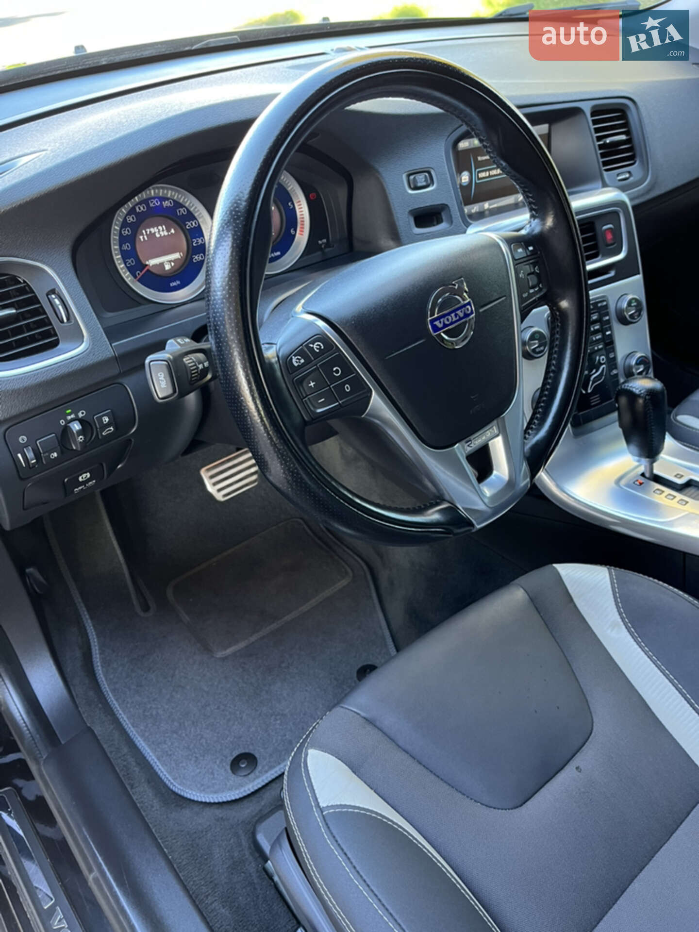 Volvo V60 2011 VIN YV1FW8250C1035178 фото оголошення 42 з 63