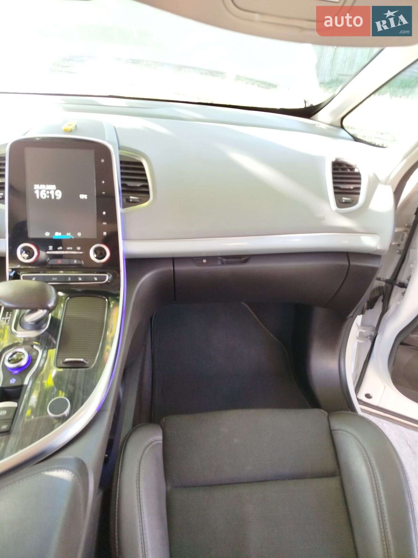 Renault Espace 2015 VIN VF1RFC00854026643 фото оголошення 17 з 37