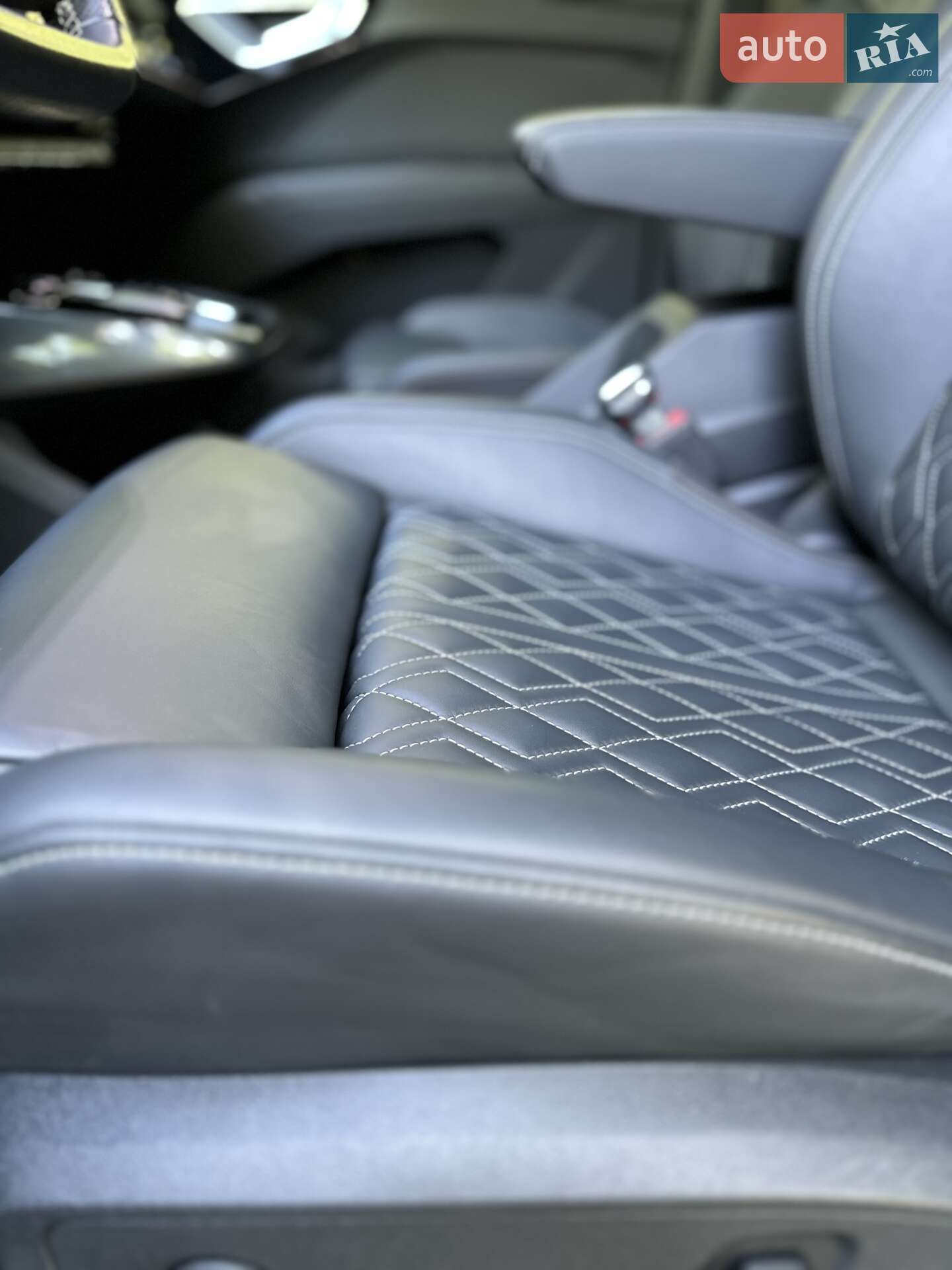 Audi Q4 e-tron 2021 VIN WAUZZZFZZNP001396 фото оголошення 34 з 50