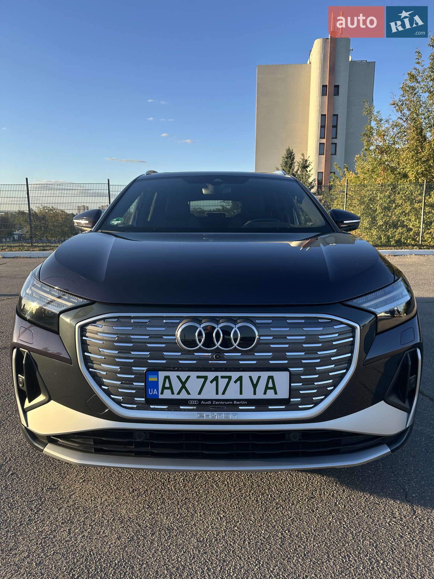 Audi Q4 e-tron 2021 VIN WAUZZZFZZNP001396 фото оголошення 42 з 50