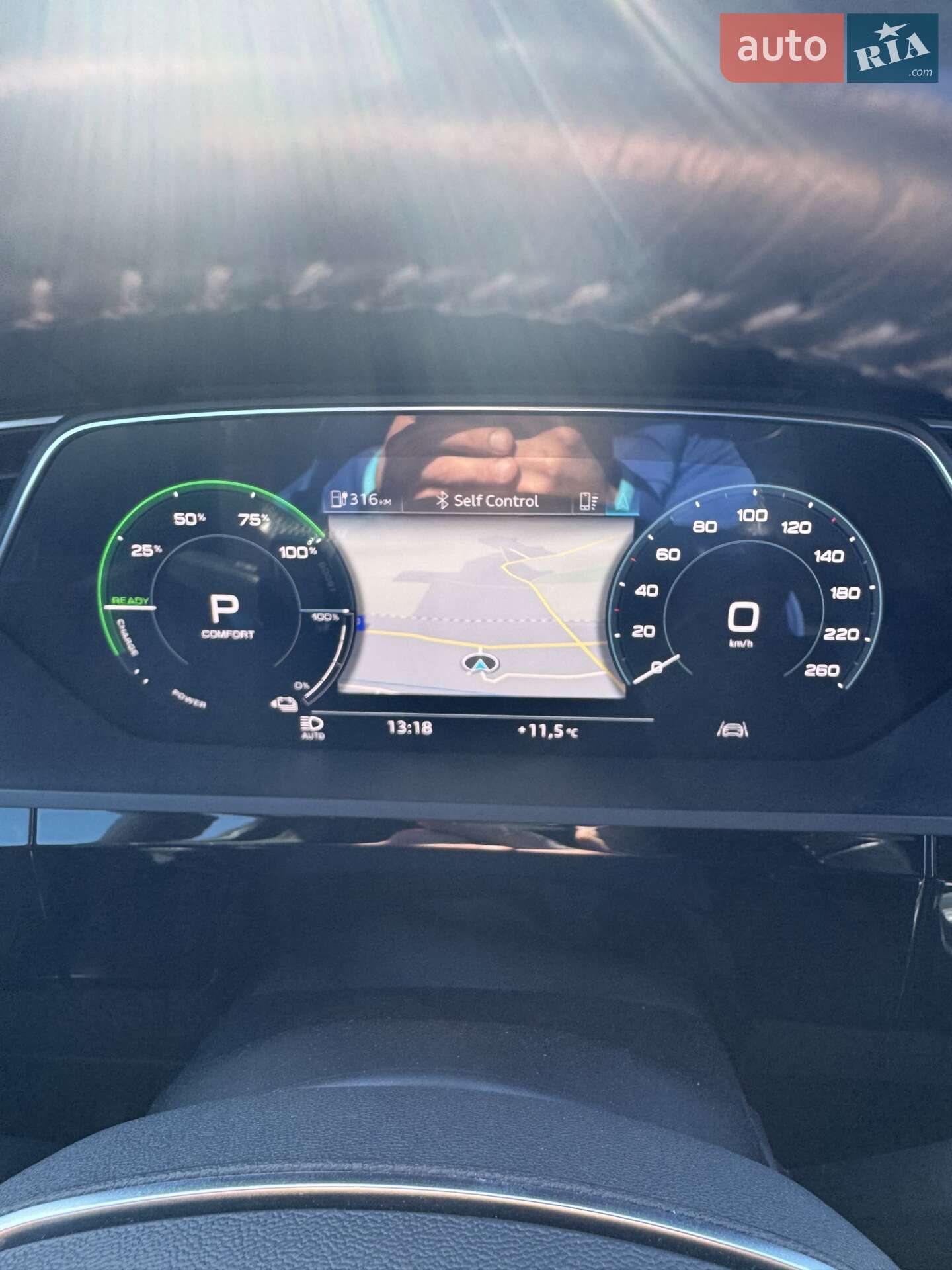 Audi e-tron 2018 VIN WAUZZZGE9KB002207 фото оголошення 11 з 14