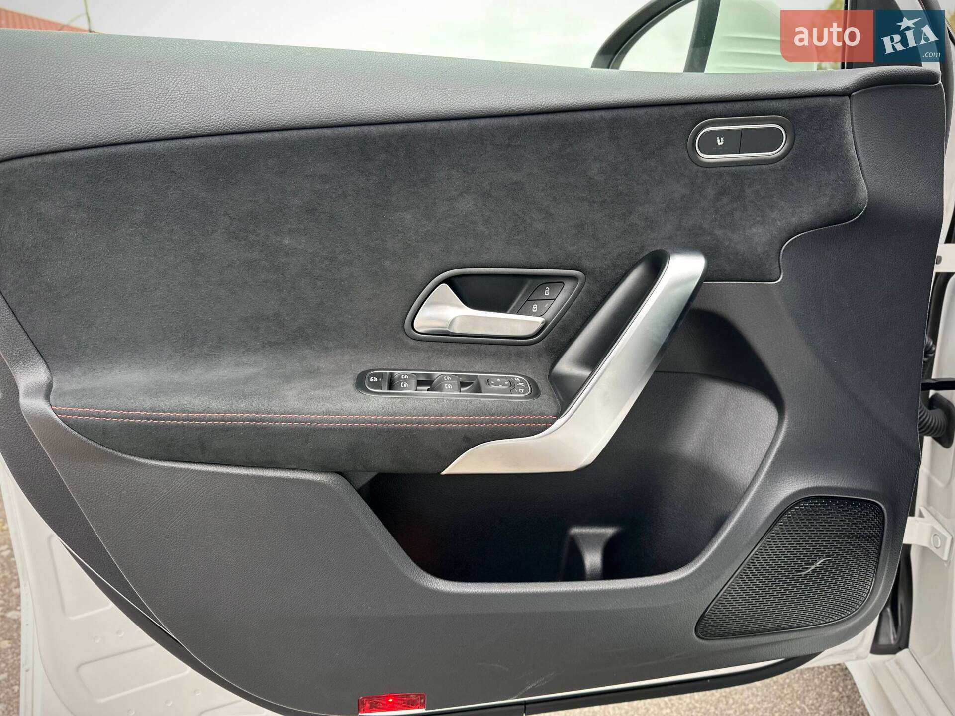 Mercedes-Benz A-Class 2021 VIN W1K1770101N222317 фото оголошення 40 з 98