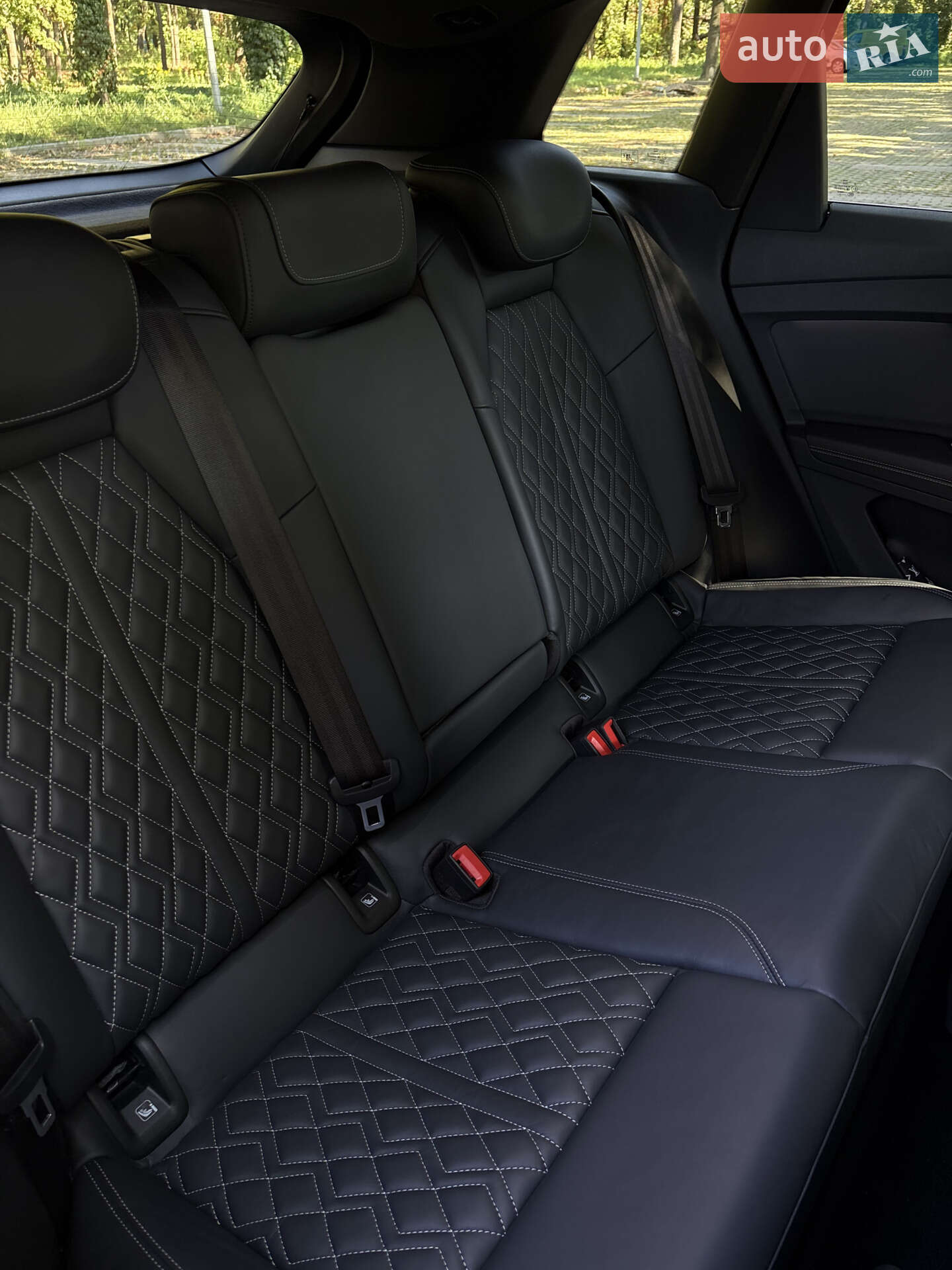 Audi Q4 e-tron 2021 VIN WAUZZZFZZNP001396 фото оголошення 46 з 50