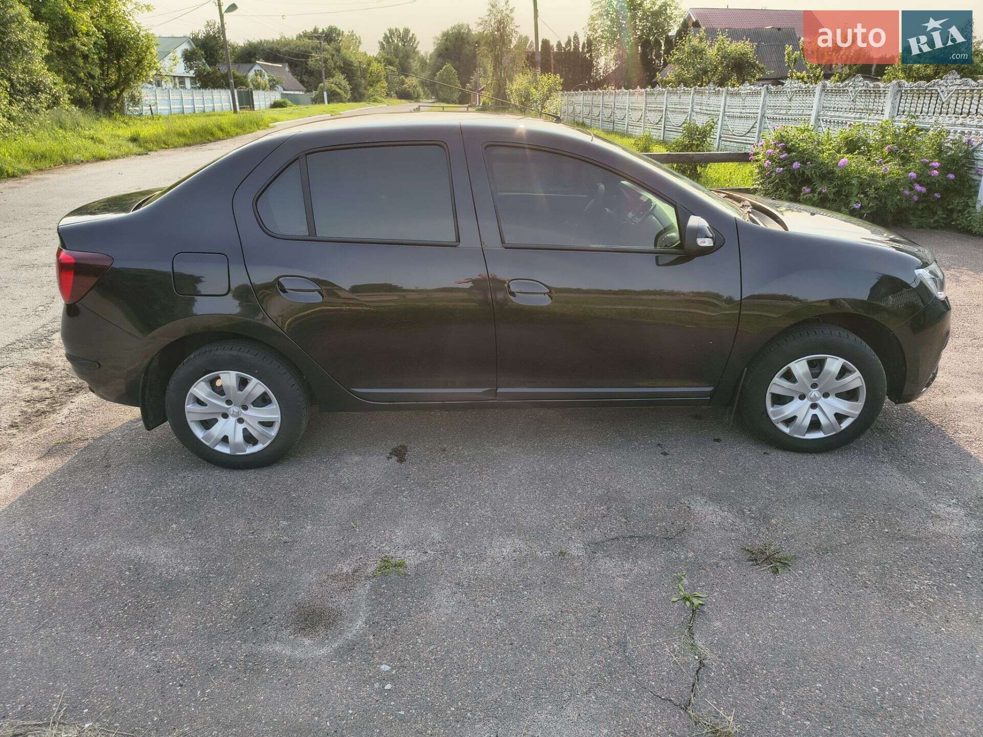 Renault Logan 2021 VIN VF14SRL1E68239921 фото оголошення 4 з 12