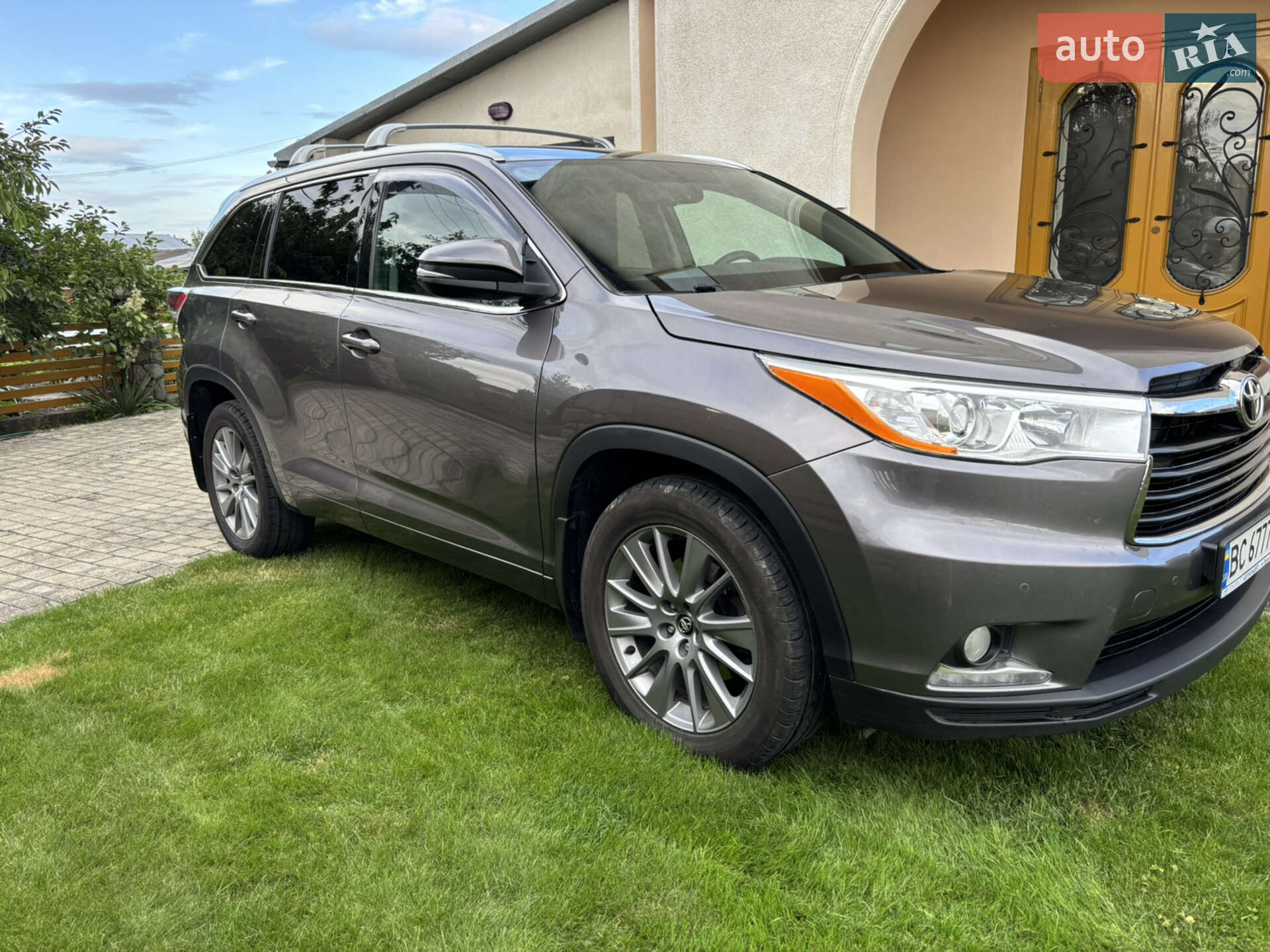 Toyota Highlander 2016 VIN 5TDZARFHX0S021747 фото оголошення 3 з 16