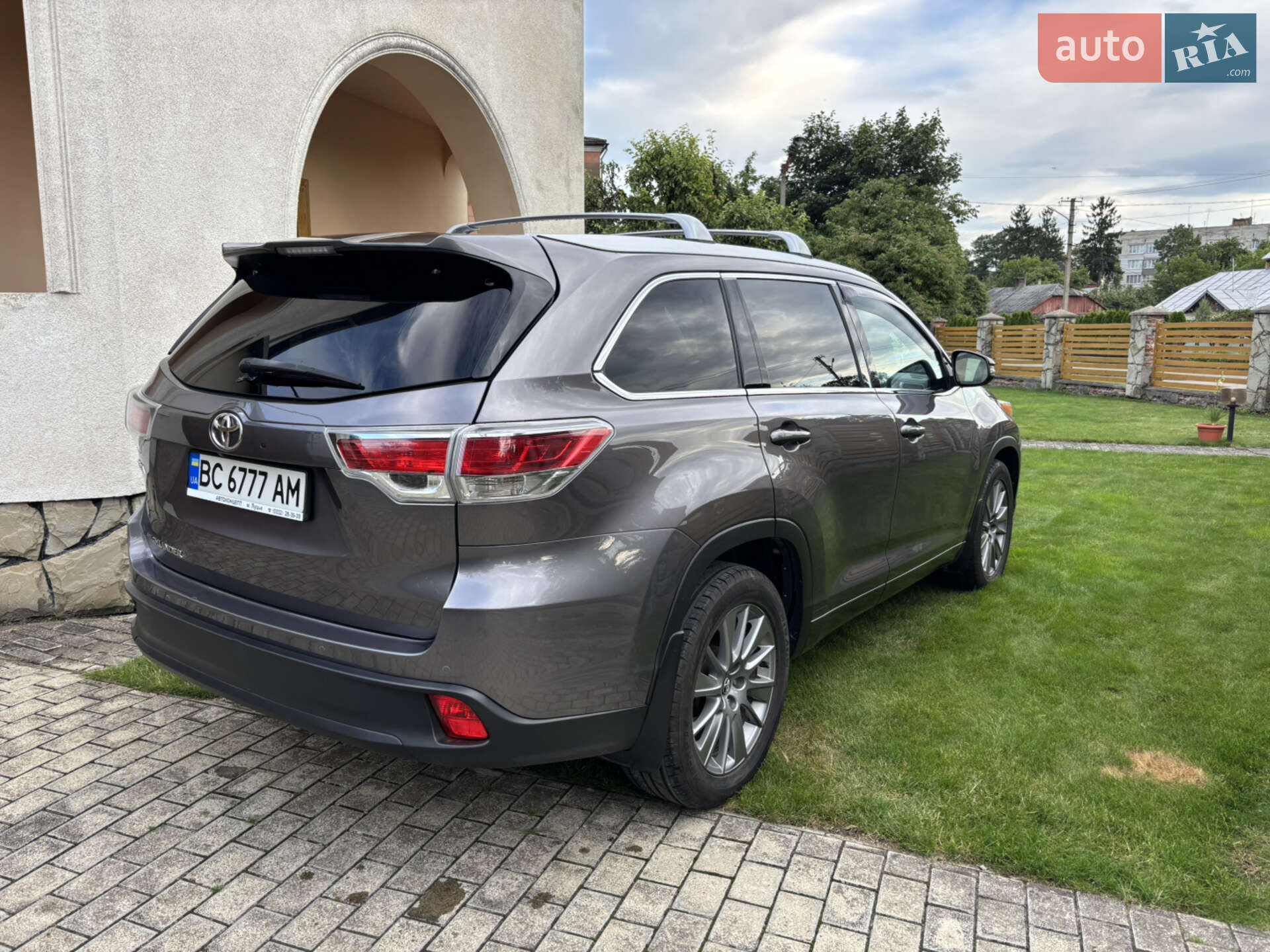 Toyota Highlander 2016 VIN 5TDZARFHX0S021747 фото оголошення 4 з 16