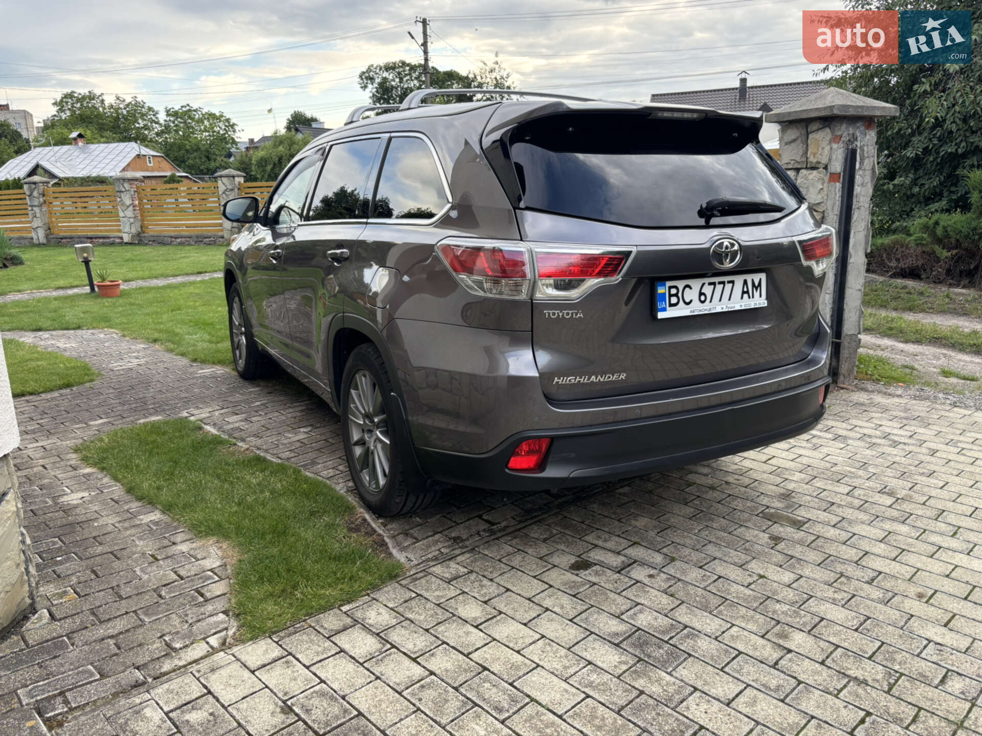 Toyota Highlander 2016 VIN 5TDZARFHX0S021747 фото оголошення 5 з 16
