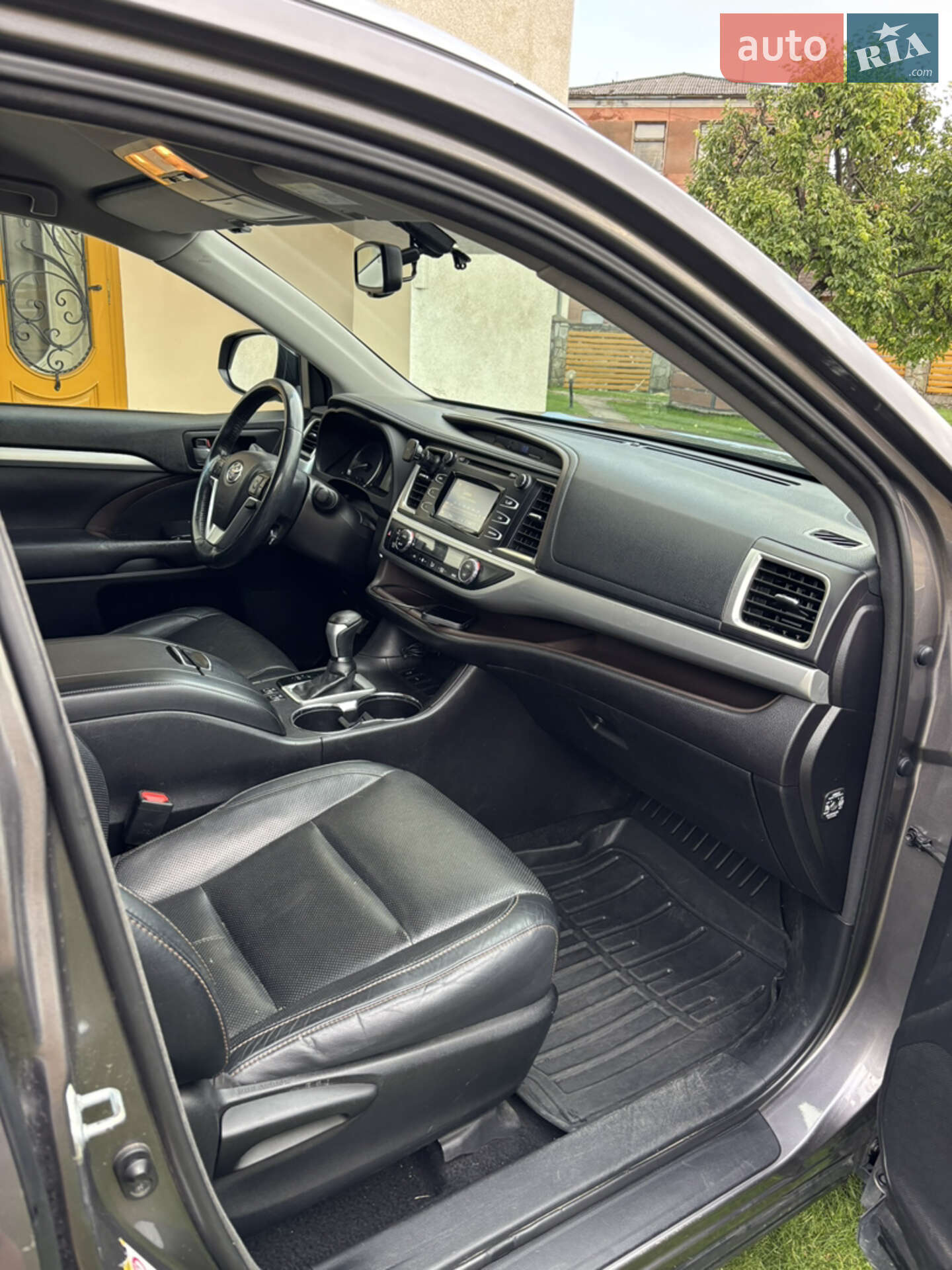 Toyota Highlander 2016 VIN 5TDZARFHX0S021747 фото оголошення 10 з 16