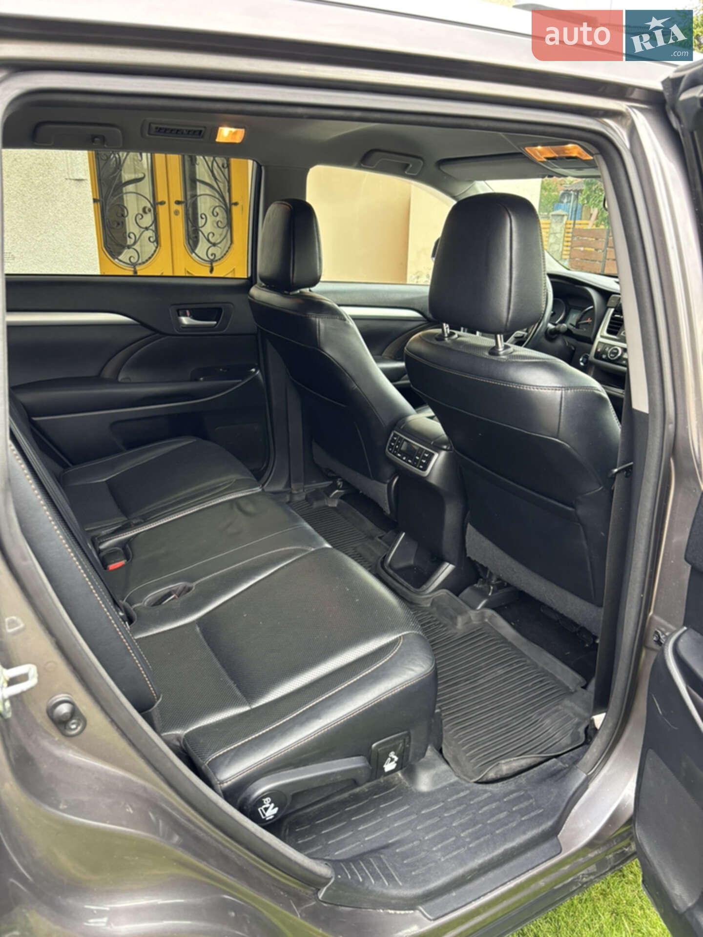 Toyota Highlander 2016 VIN 5TDZARFHX0S021747 фото оголошення 11 з 16