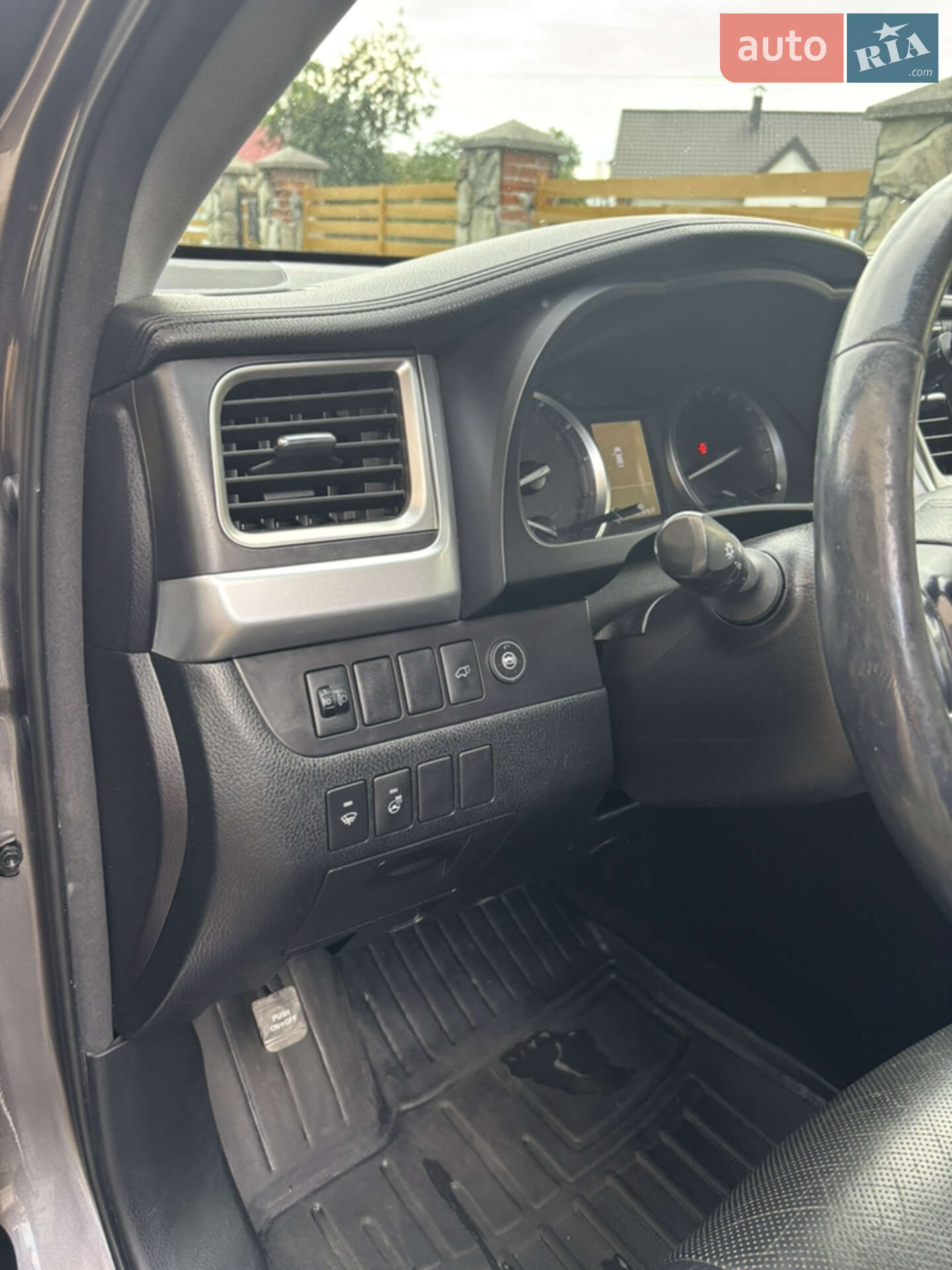Toyota Highlander 2016 VIN 5TDZARFHX0S021747 фото оголошення 13 з 16