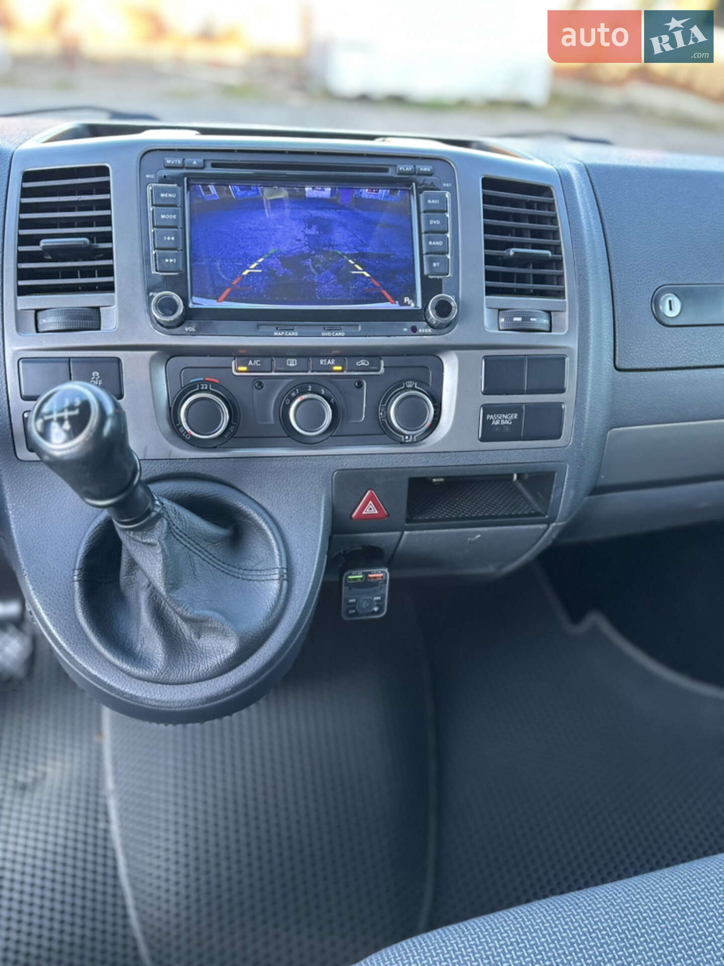 Volkswagen Caravelle 2013 VIN WV2ZZZ7HZDH083109 фото оголошення 10 з 24