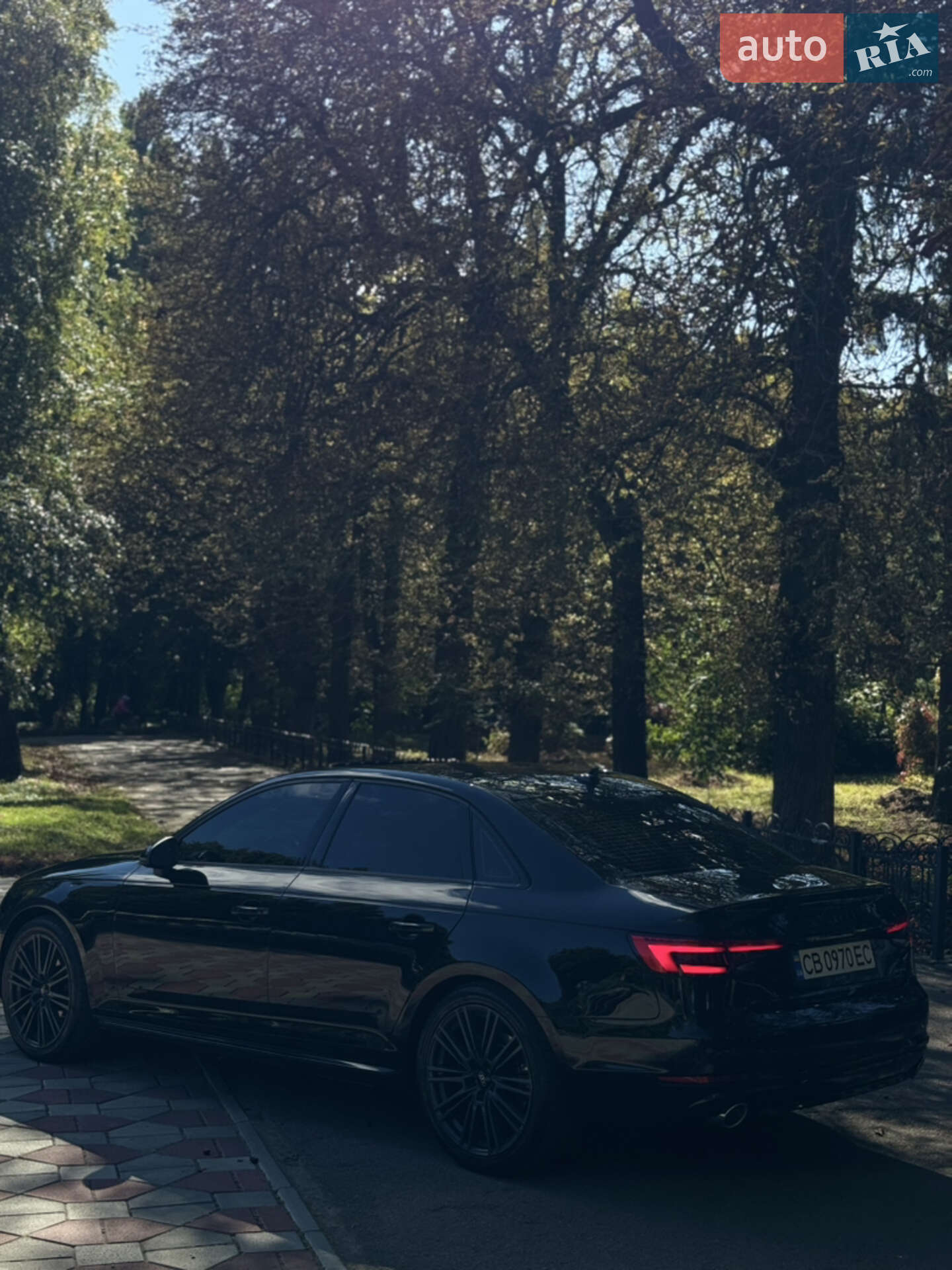Audi A4 2017 VIN WAUANAF42HN019196 фото оголошення 31 з 42