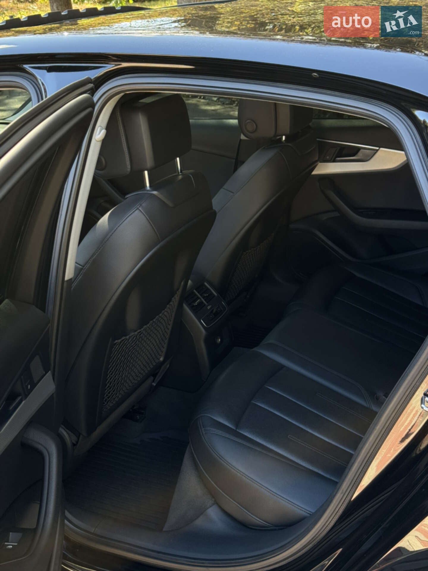 Audi A4 2017 VIN WAUANAF42HN019196 фото оголошення 38 з 42