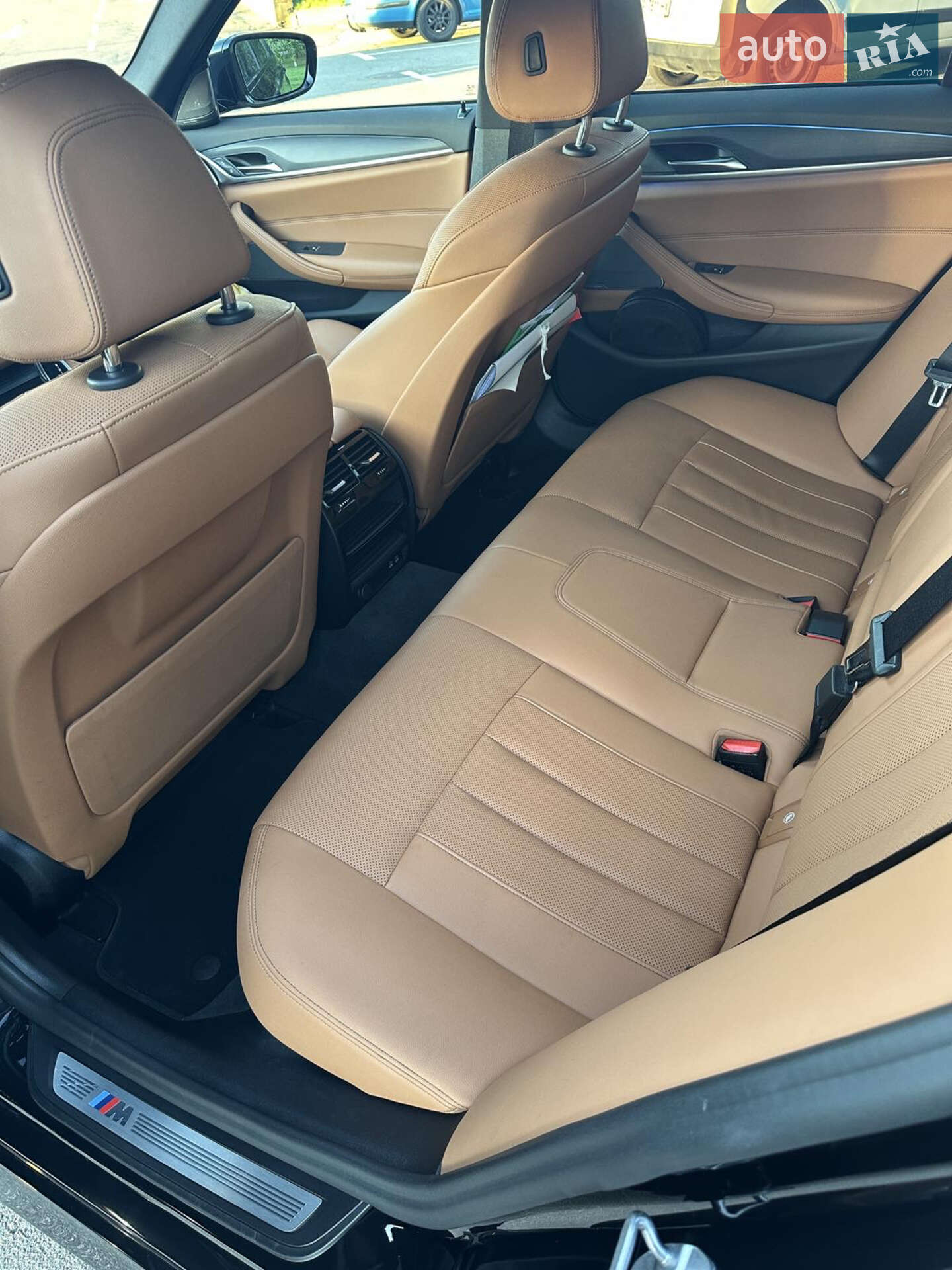 BMW 5 Series 2022 VIN WBA33AG0XNCK72459 фото оголошення 13 з 16