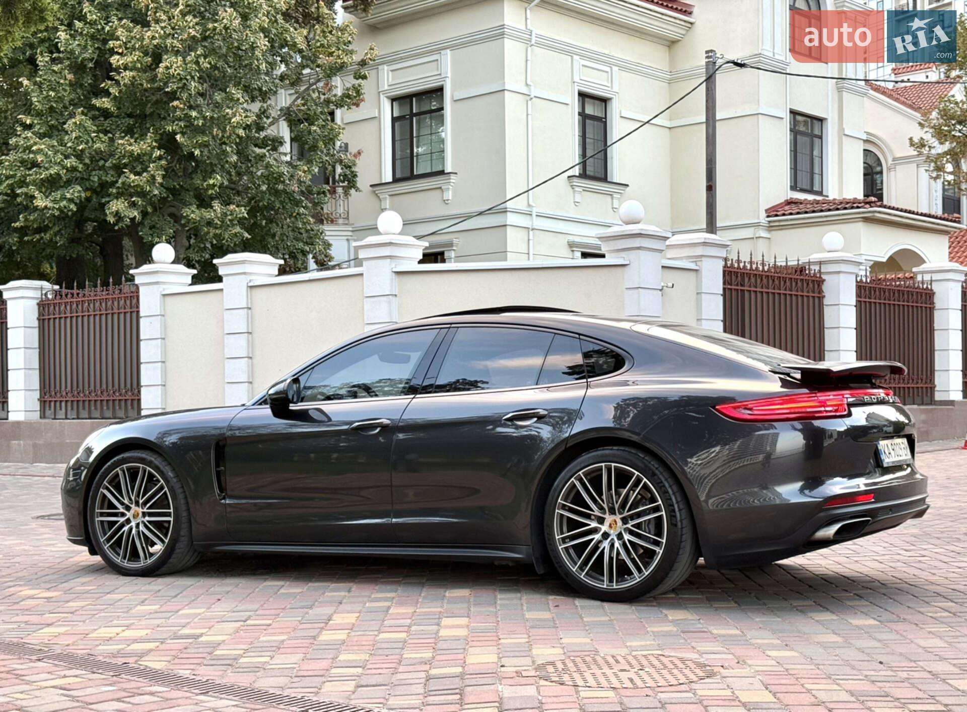 Porsche Panamera 2018 VIN WP0AA2A77JL114229 фото оголошення 5 з 40