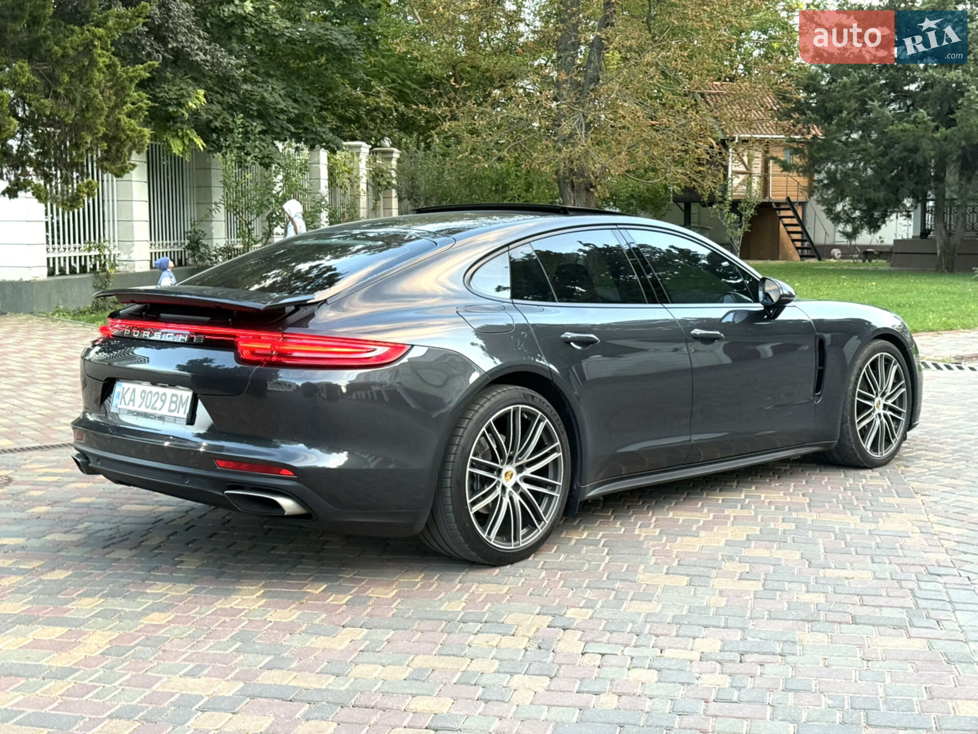 Porsche Panamera 2018 VIN WP0AA2A77JL114229 фото оголошення 11 з 40