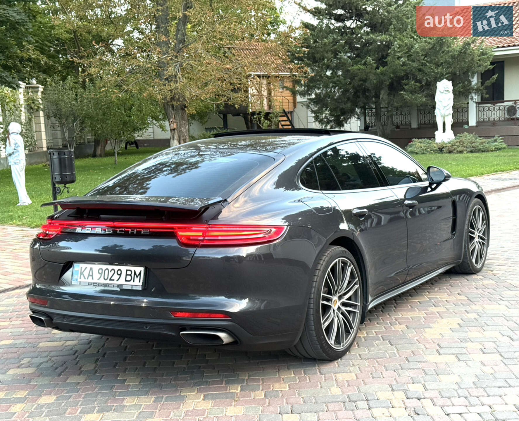 Porsche Panamera 2018 VIN WP0AA2A77JL114229 фото оголошення 13 з 40