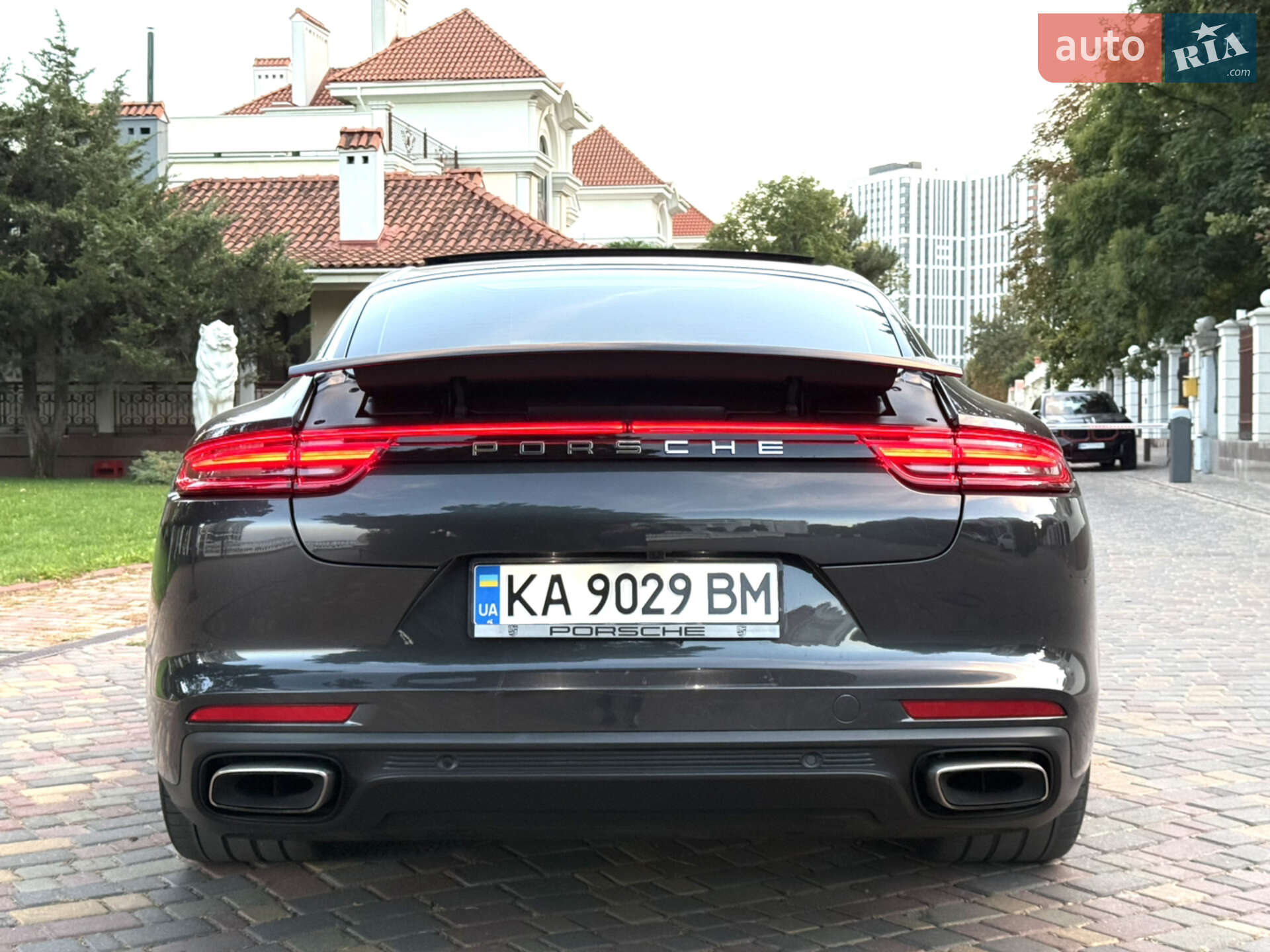 Porsche Panamera 2018 VIN WP0AA2A77JL114229 фото оголошення 15 з 40
