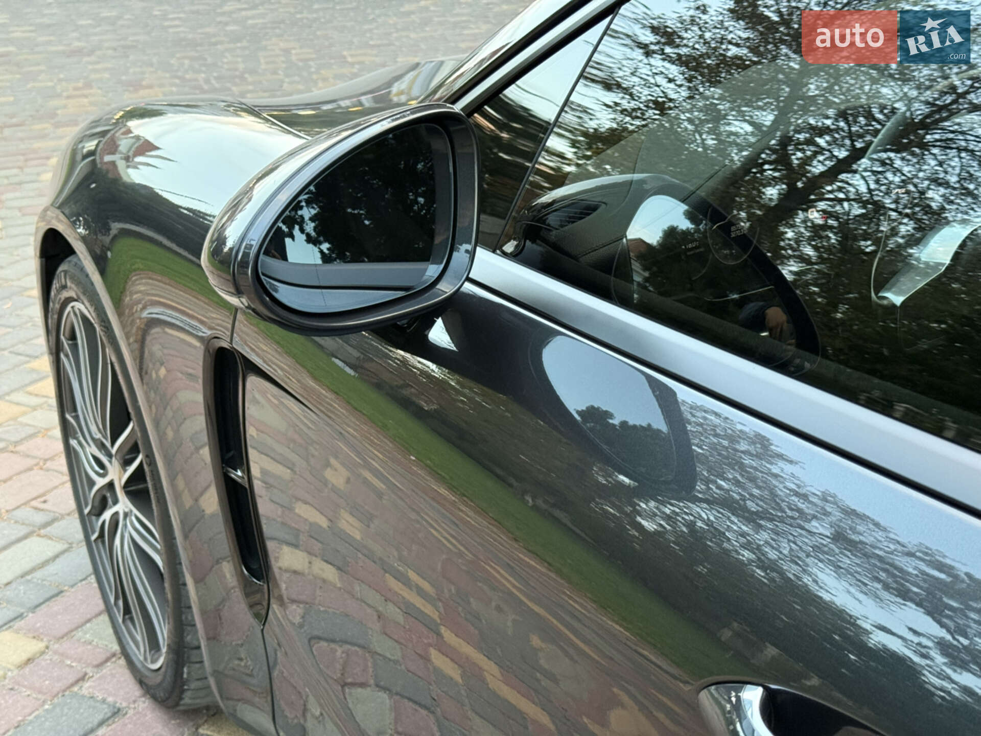 Porsche Panamera 2018 VIN WP0AA2A77JL114229 фото оголошення 17 з 40