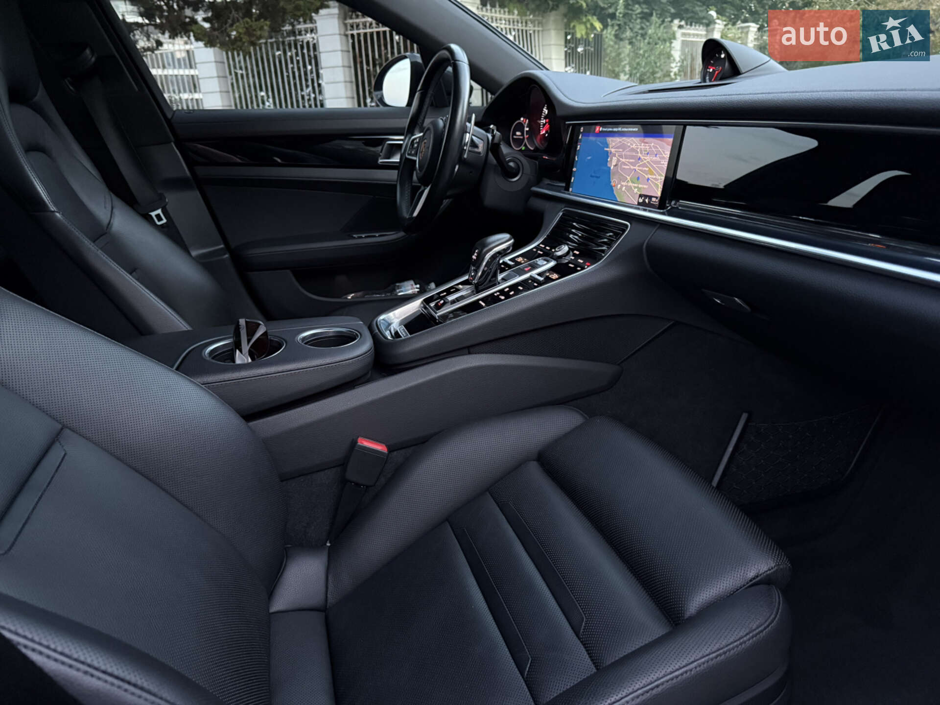 Porsche Panamera 2018 VIN WP0AA2A77JL114229 фото оголошення 31 з 40