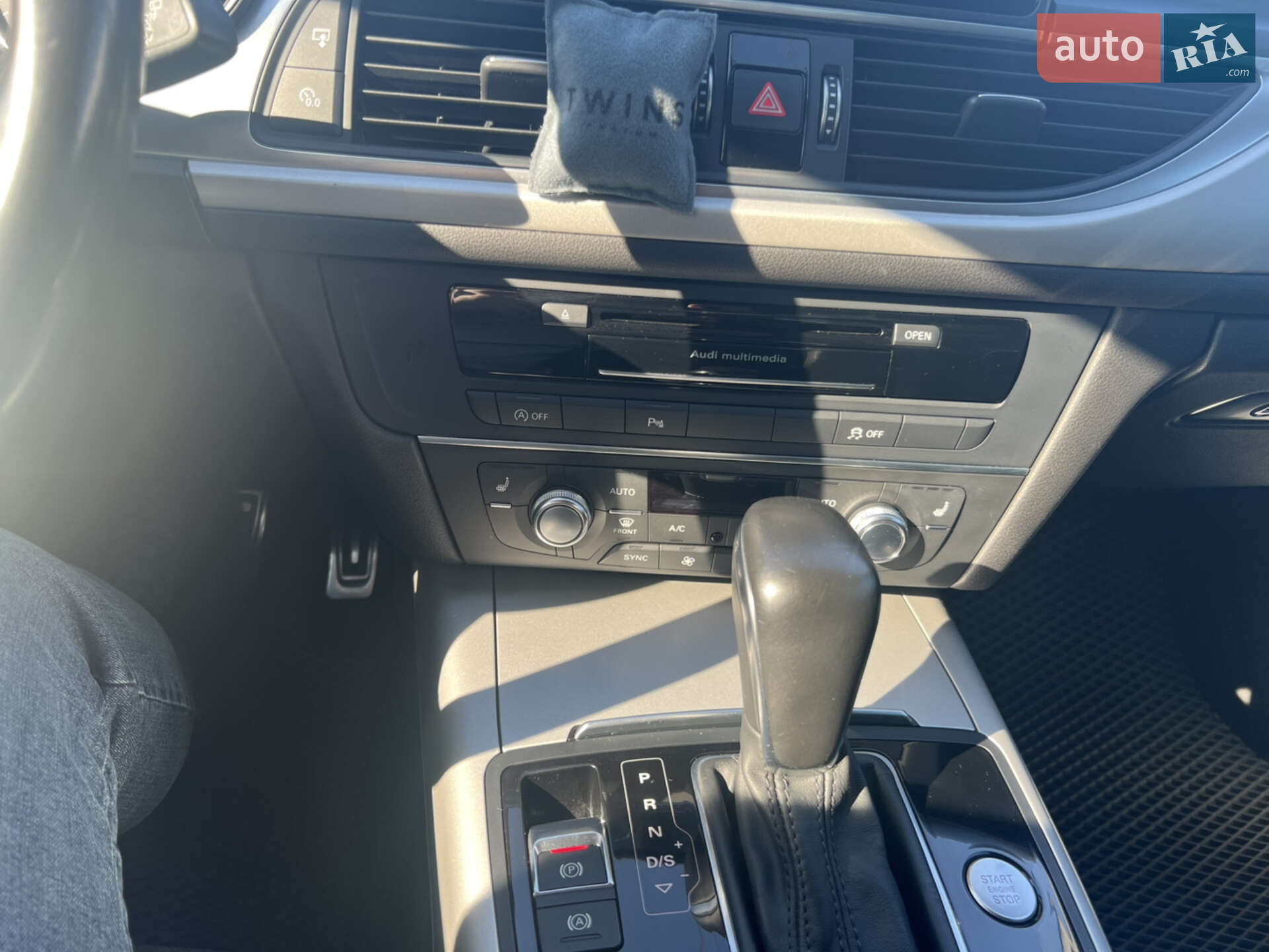 Audi A6 2015 VIN WAUZZZ4GXGN054103 фото оголошення 19 з 31