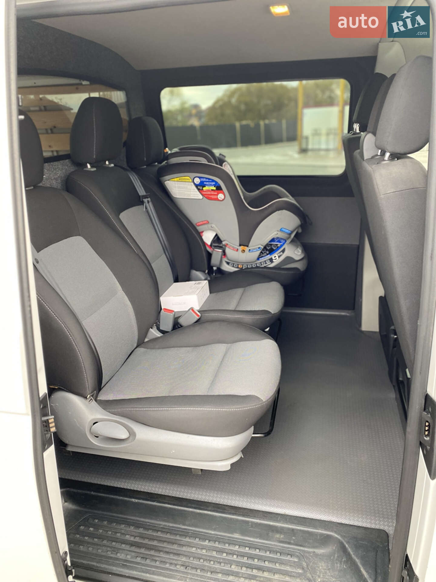 Volkswagen Transporter 2018 VIN WV1ZZZ7HZKH001459 фото оголошення 12 з 21