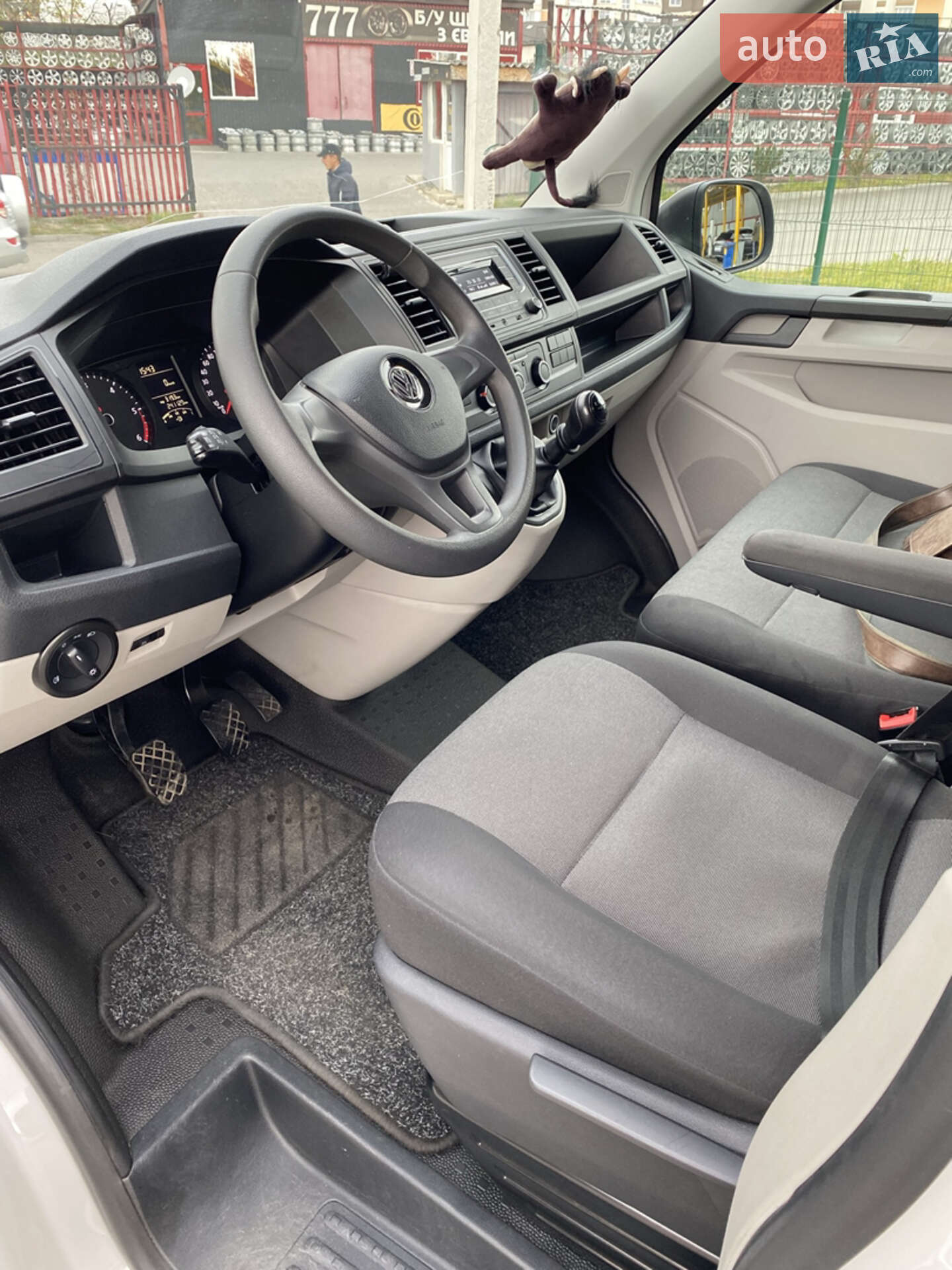 Volkswagen Transporter 2018 VIN WV1ZZZ7HZKH001459 фото оголошення 14 з 21