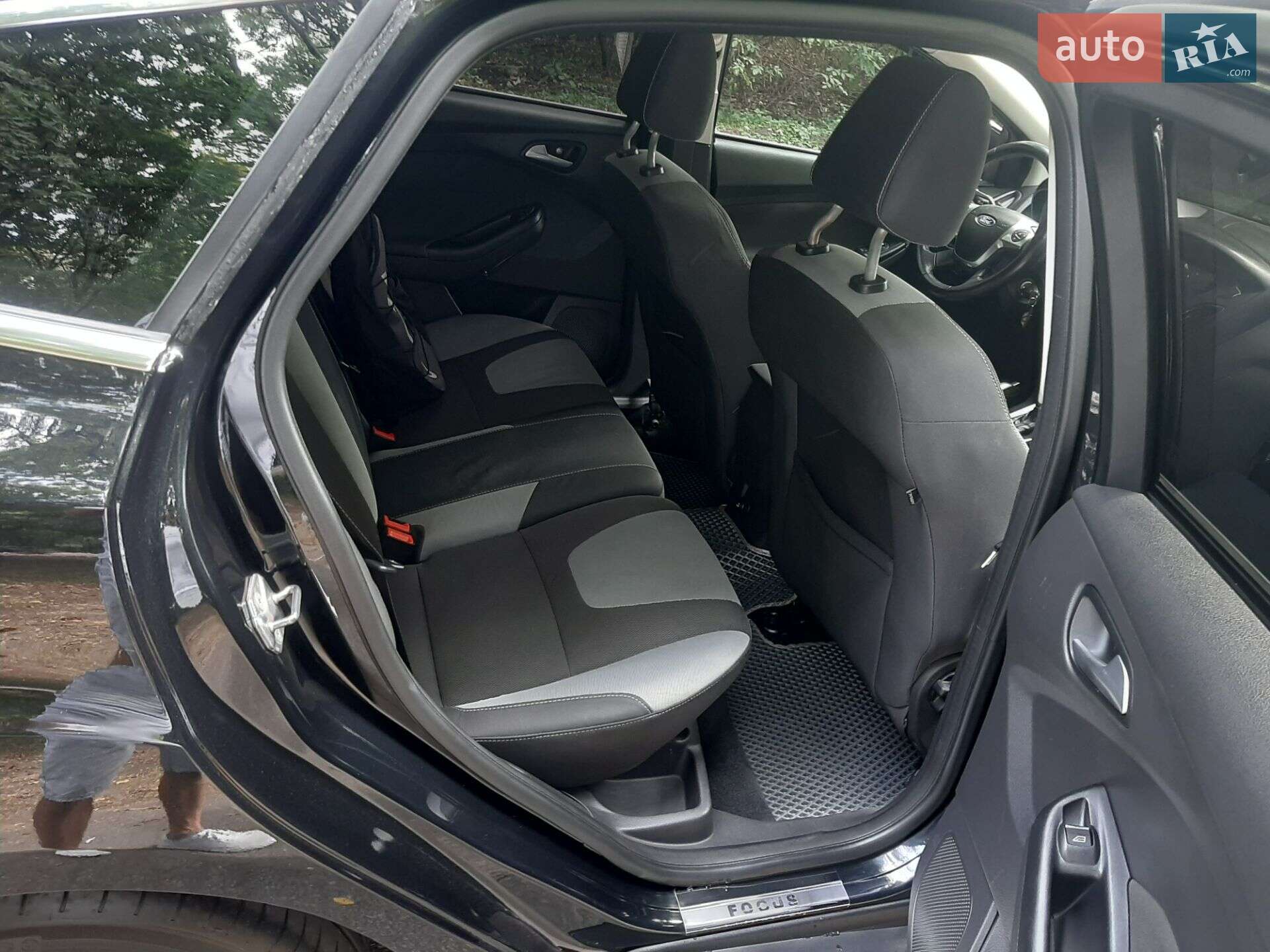 Ford Focus 2012 VIN WF0KXXGCBKCA55641 фото оголошення 5 з 13