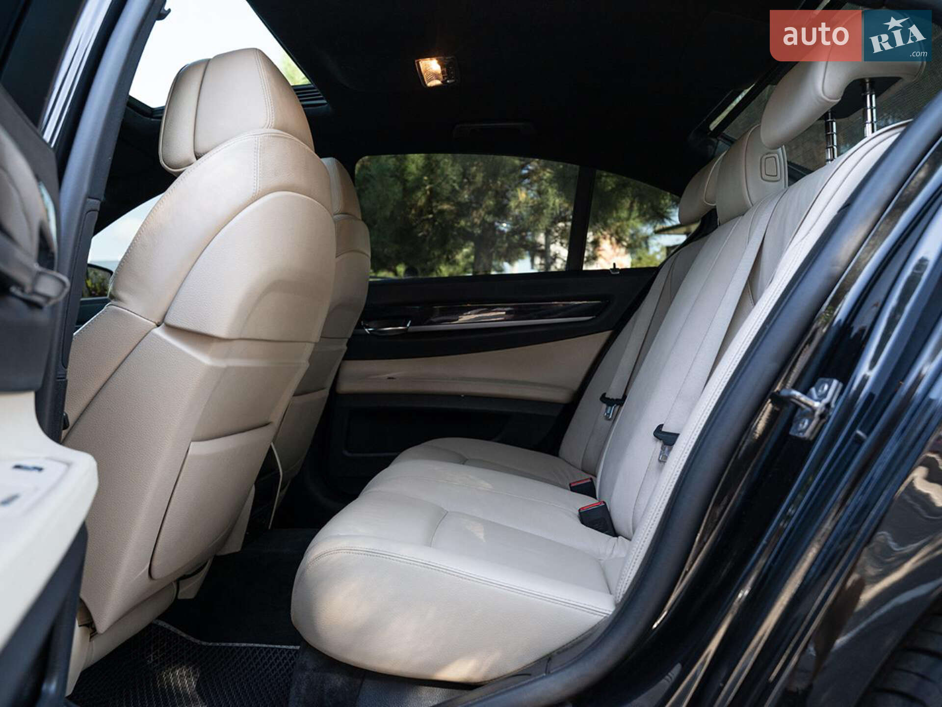 BMW 7 Series 2009 VIN WBAKM210X0C332014 фото оголошення 30 з 56