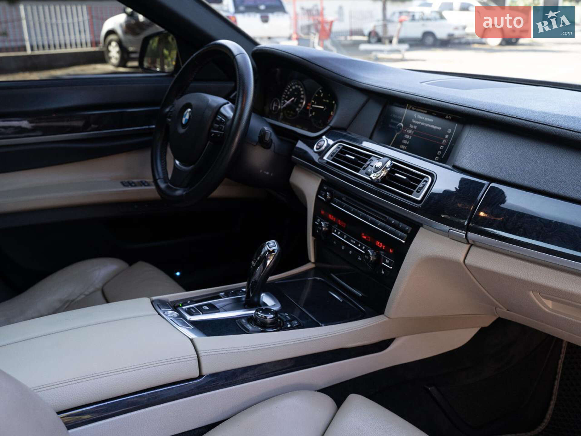 BMW 7 Series 2009 VIN WBAKM210X0C332014 фото оголошення 31 з 56