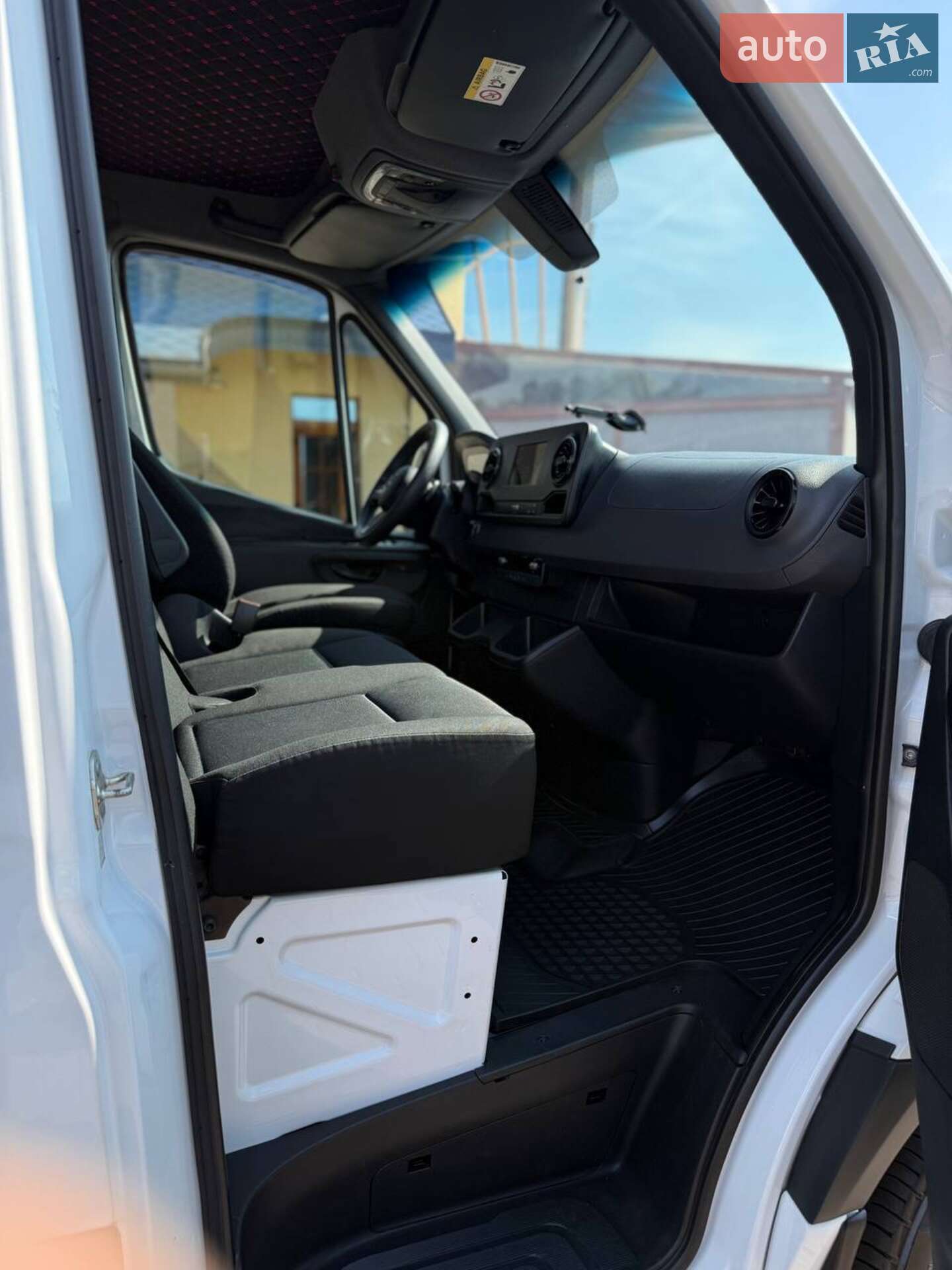 Mercedes-Benz Sprinter 2019 VIN WDB9076351P107507 фото оголошення 26 з 33