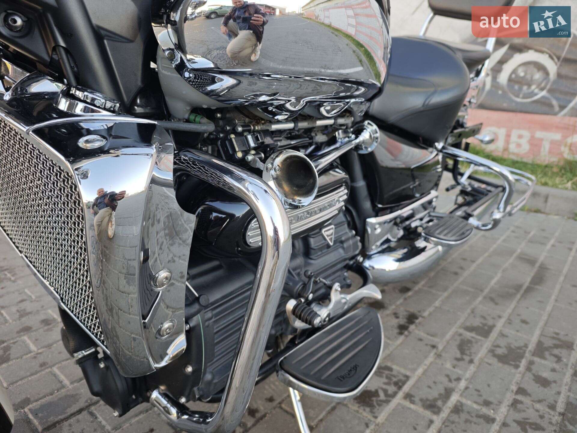 Triumph Rocket 2011 VIN SMTC05LR2BJ457492 фото оголошення 13 з 16