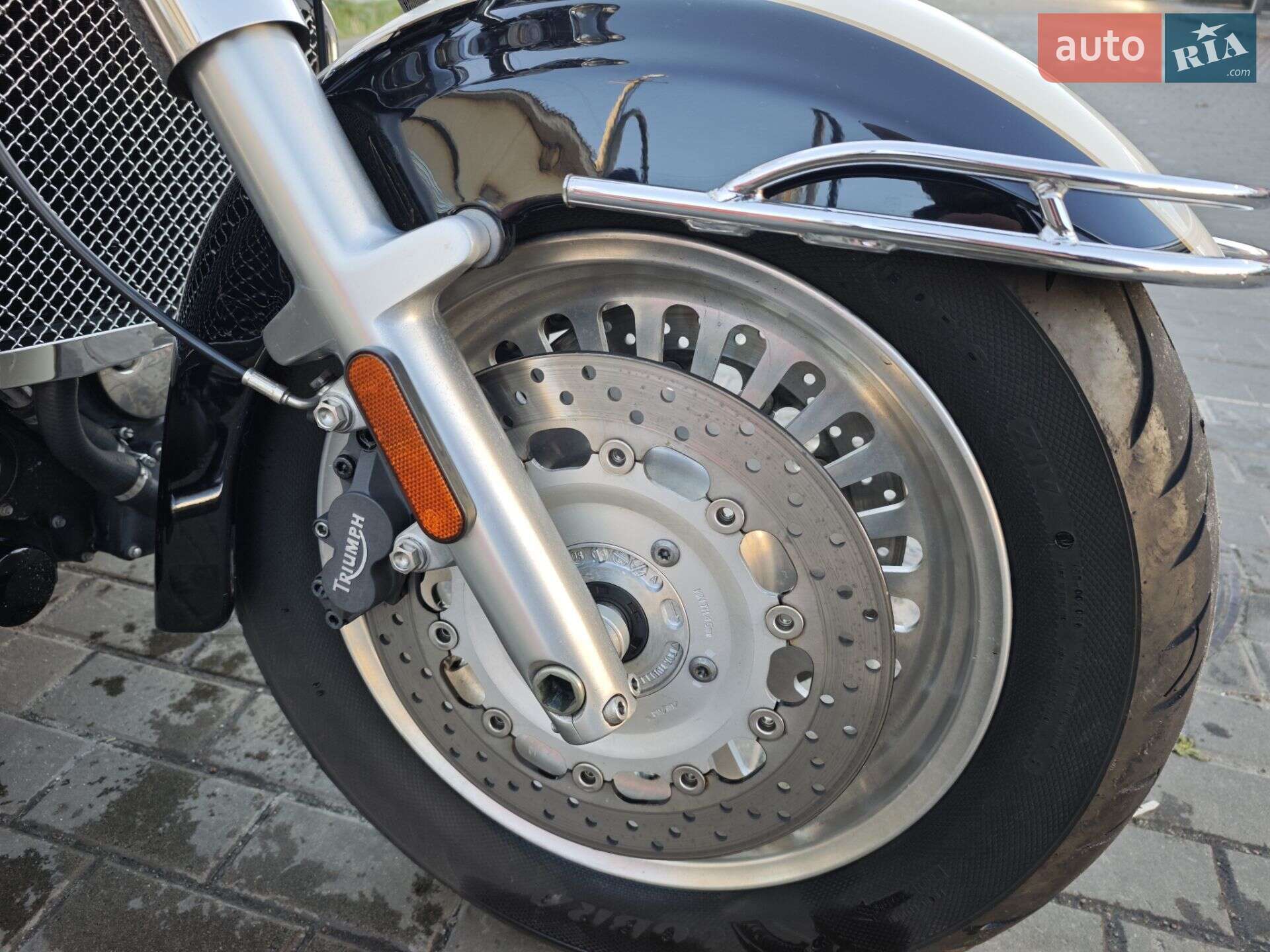 Triumph Rocket 2011 VIN SMTC05LR2BJ457492 фото оголошення 14 з 16